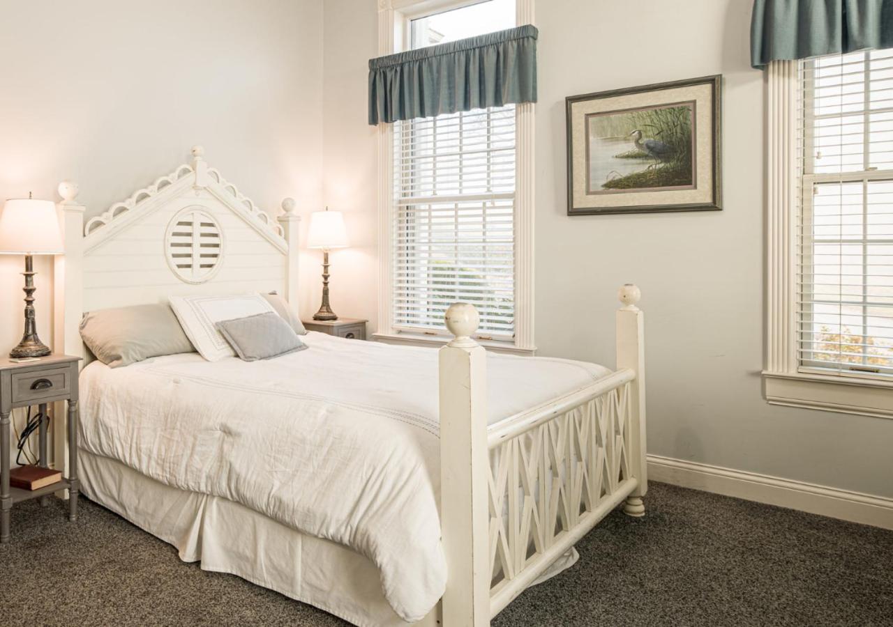 Whitestone Inn