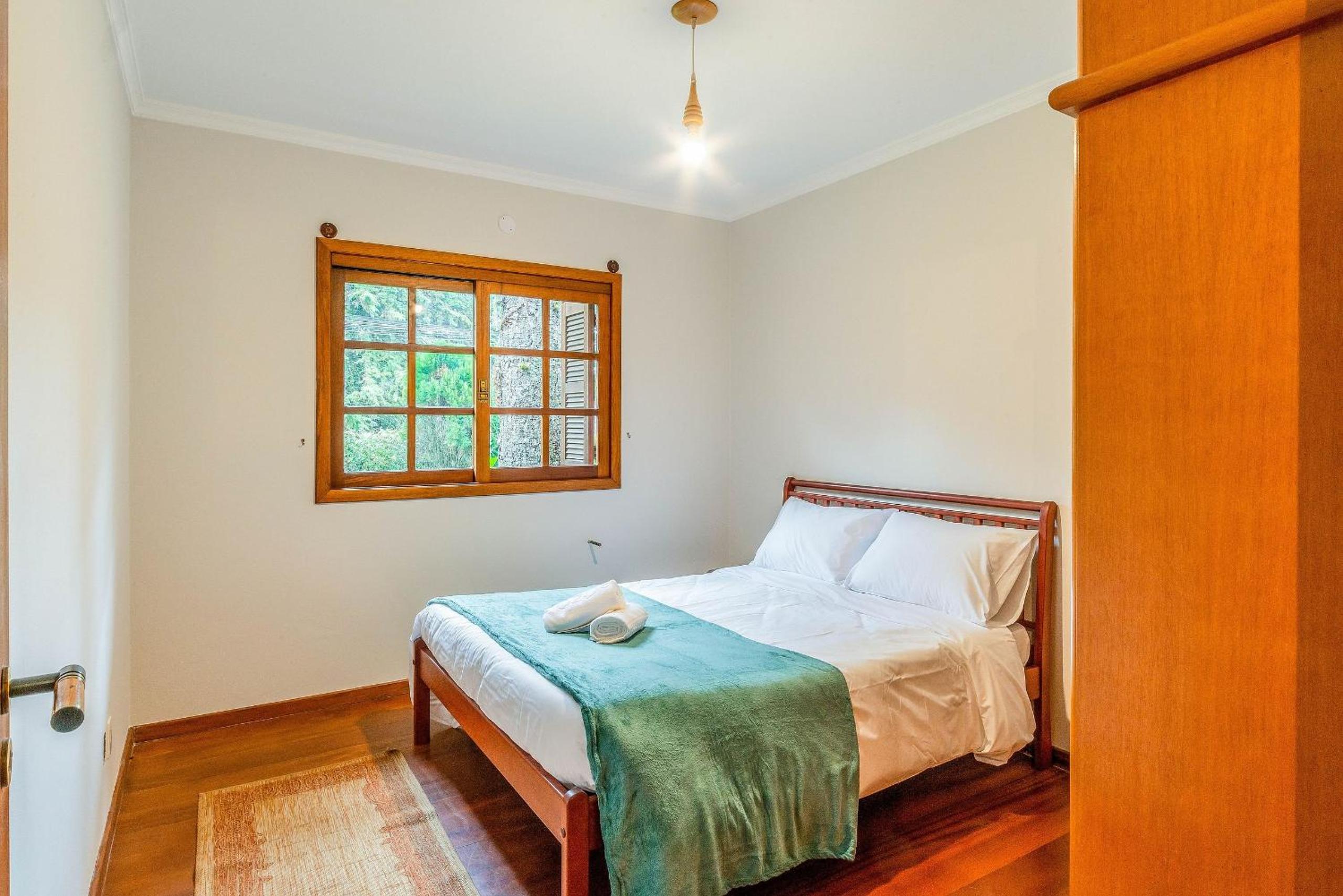 Bela casa estilo chalé em Canela RCF160