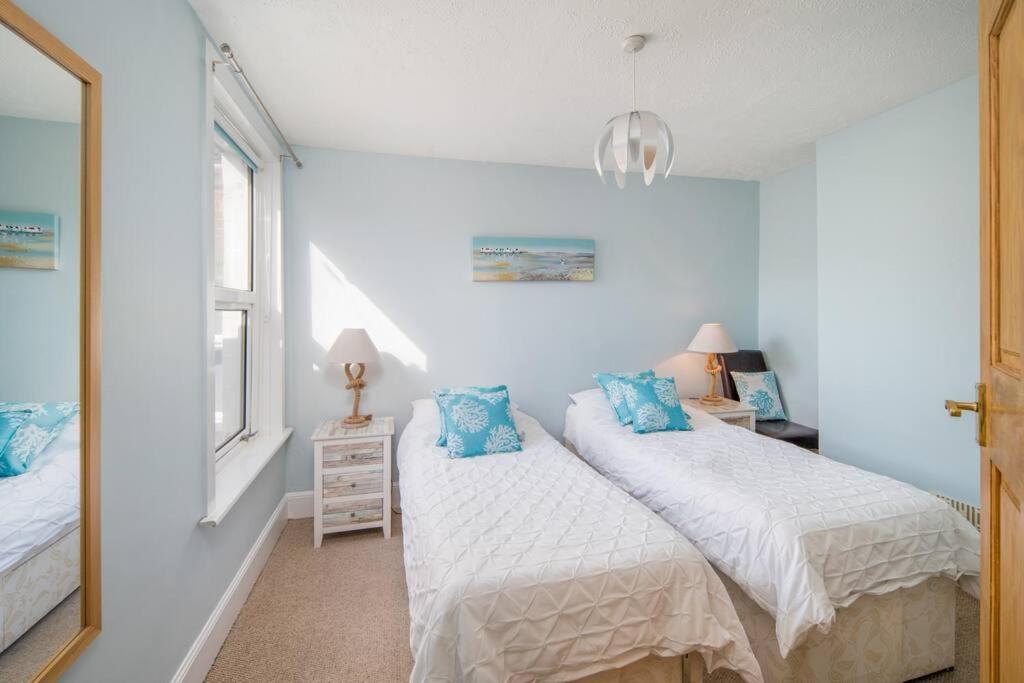 Regatta Cottage