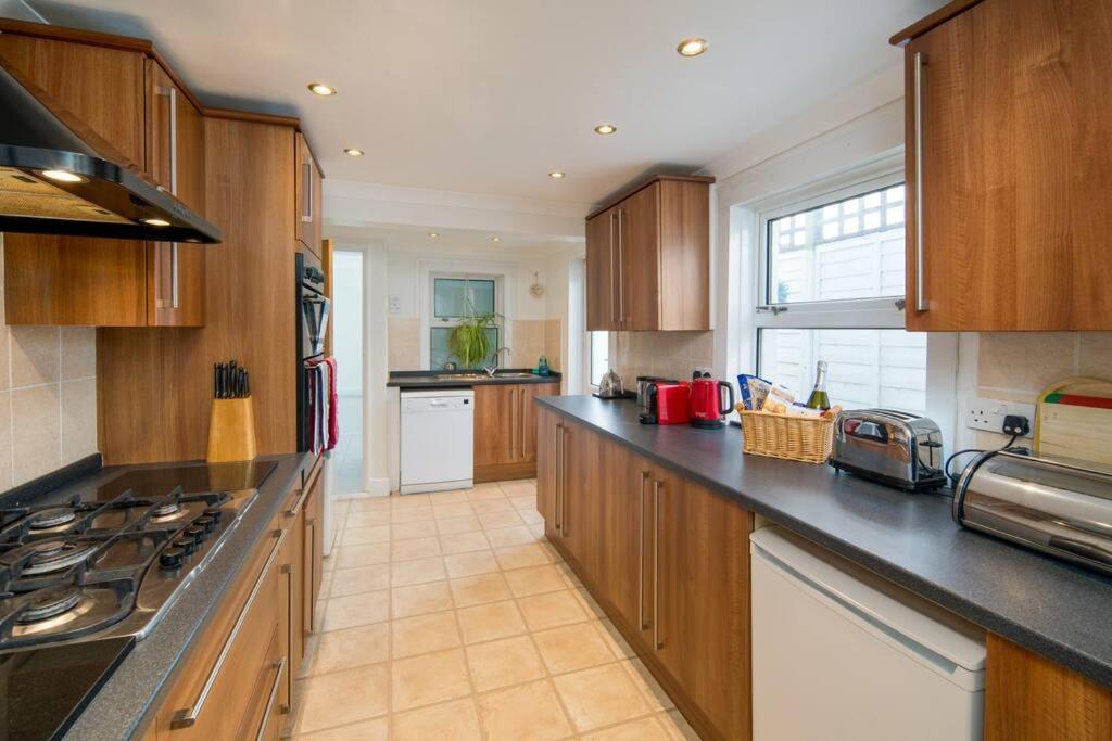 Regatta Cottage
