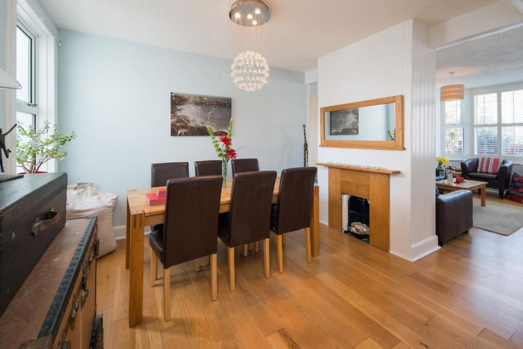 Regatta Cottage