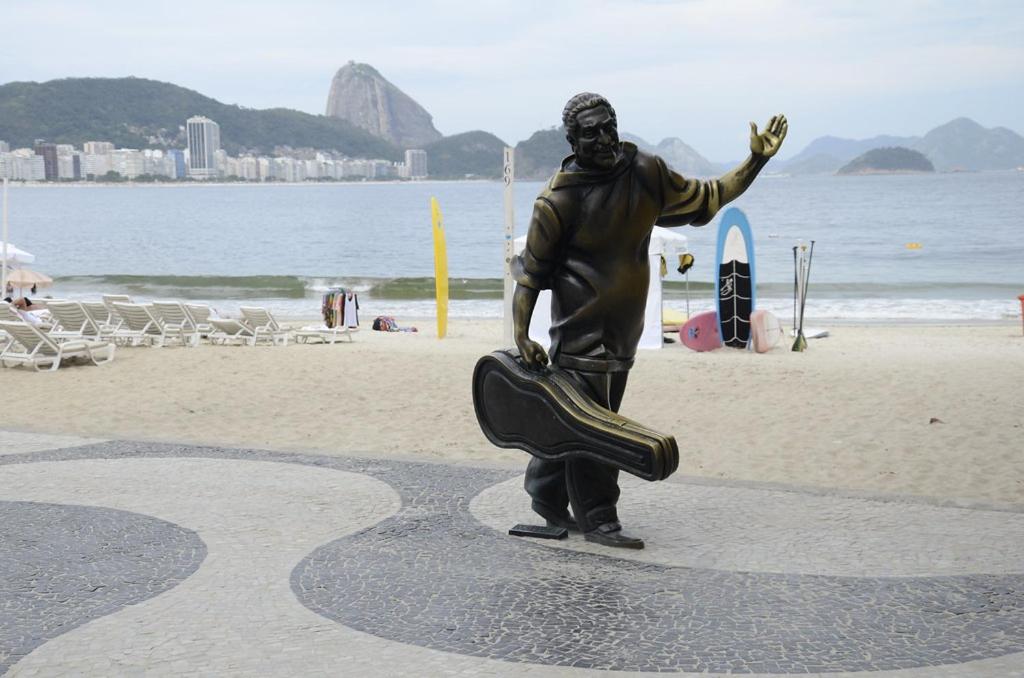 2 Quartos a 300 Metros da Praia Posto 4 LM129-105