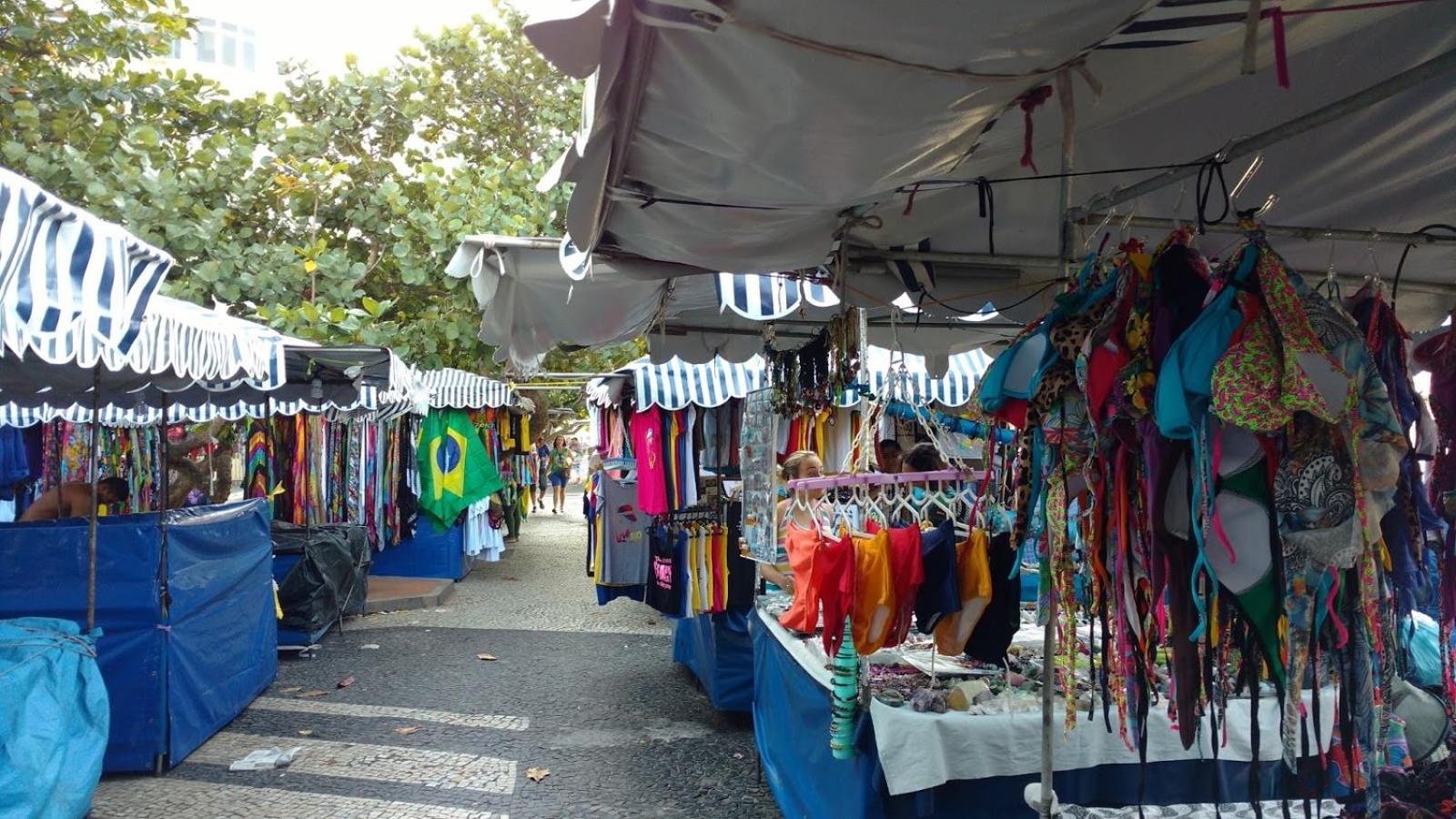 2 Quartos a 300 Metros da Praia Posto 4 LM129-105