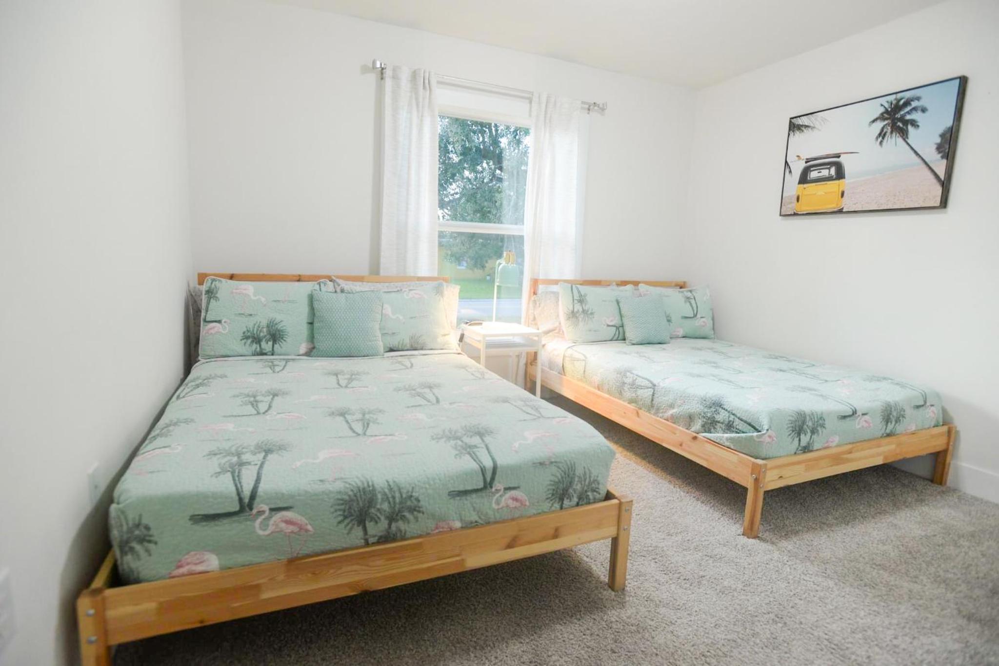 Waterfront Retreat, Heated Pool, Fishing