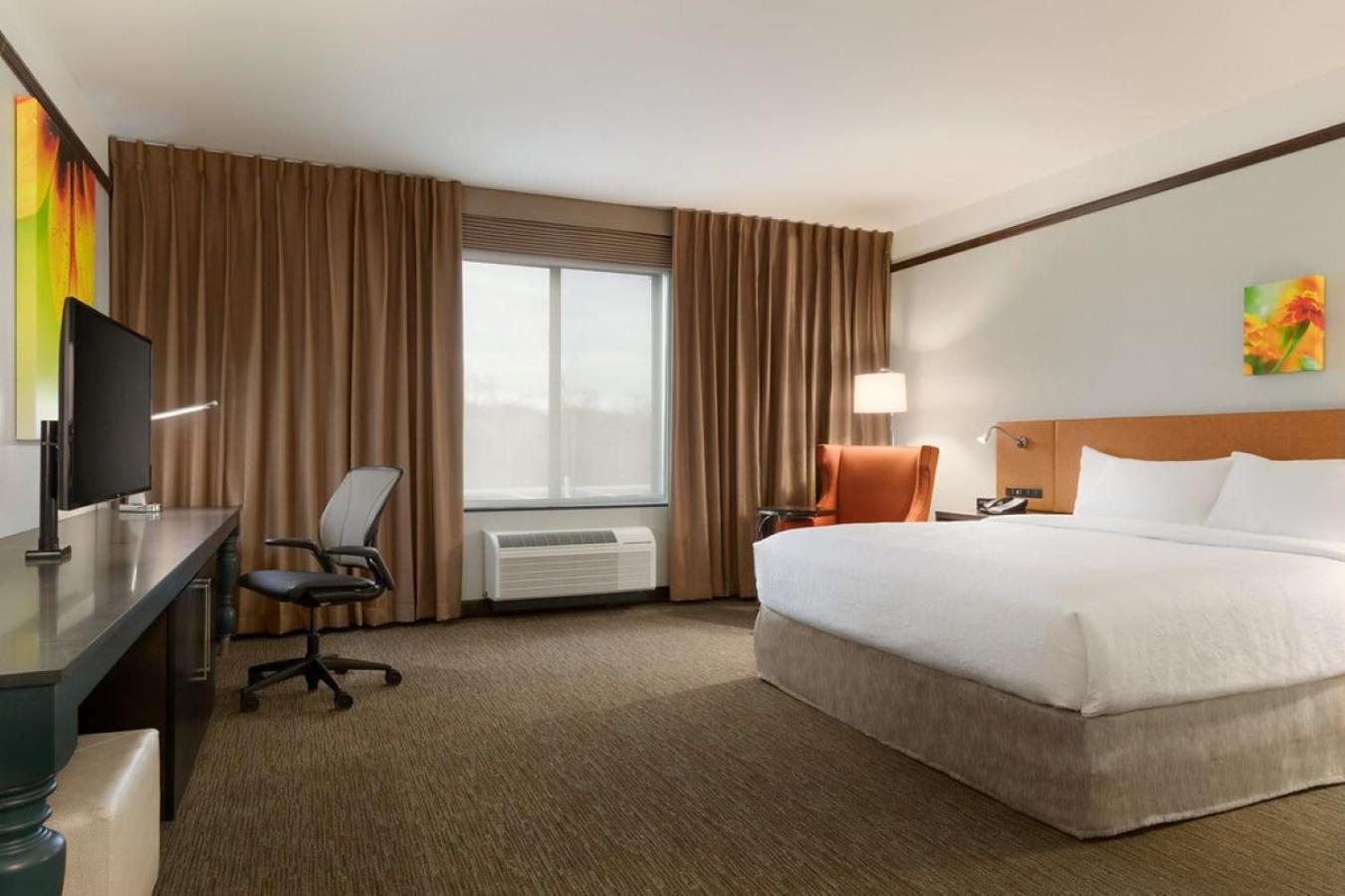Medford Vacations - Hilton Garden Inn Medford - Property Image 20