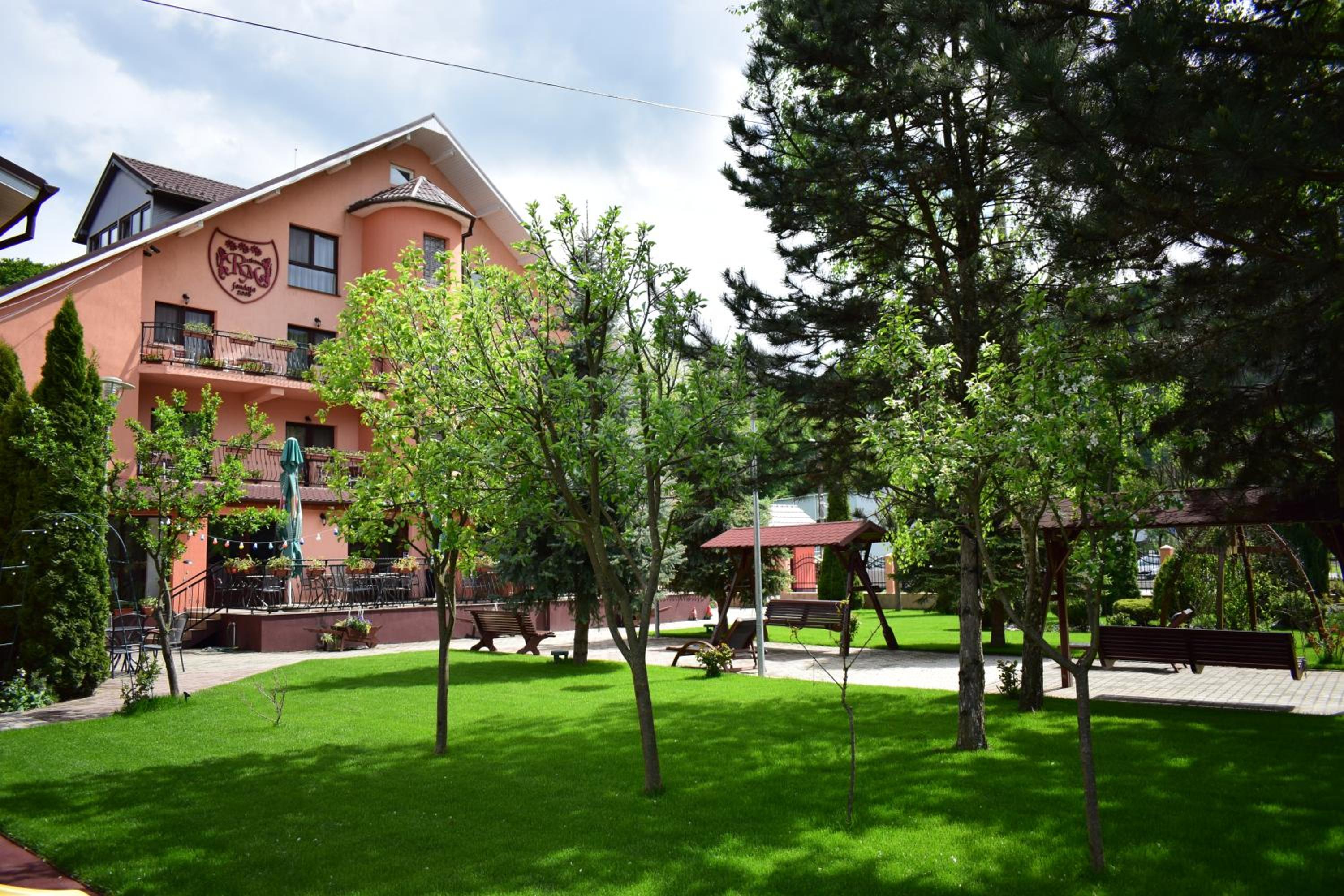 Photo 9