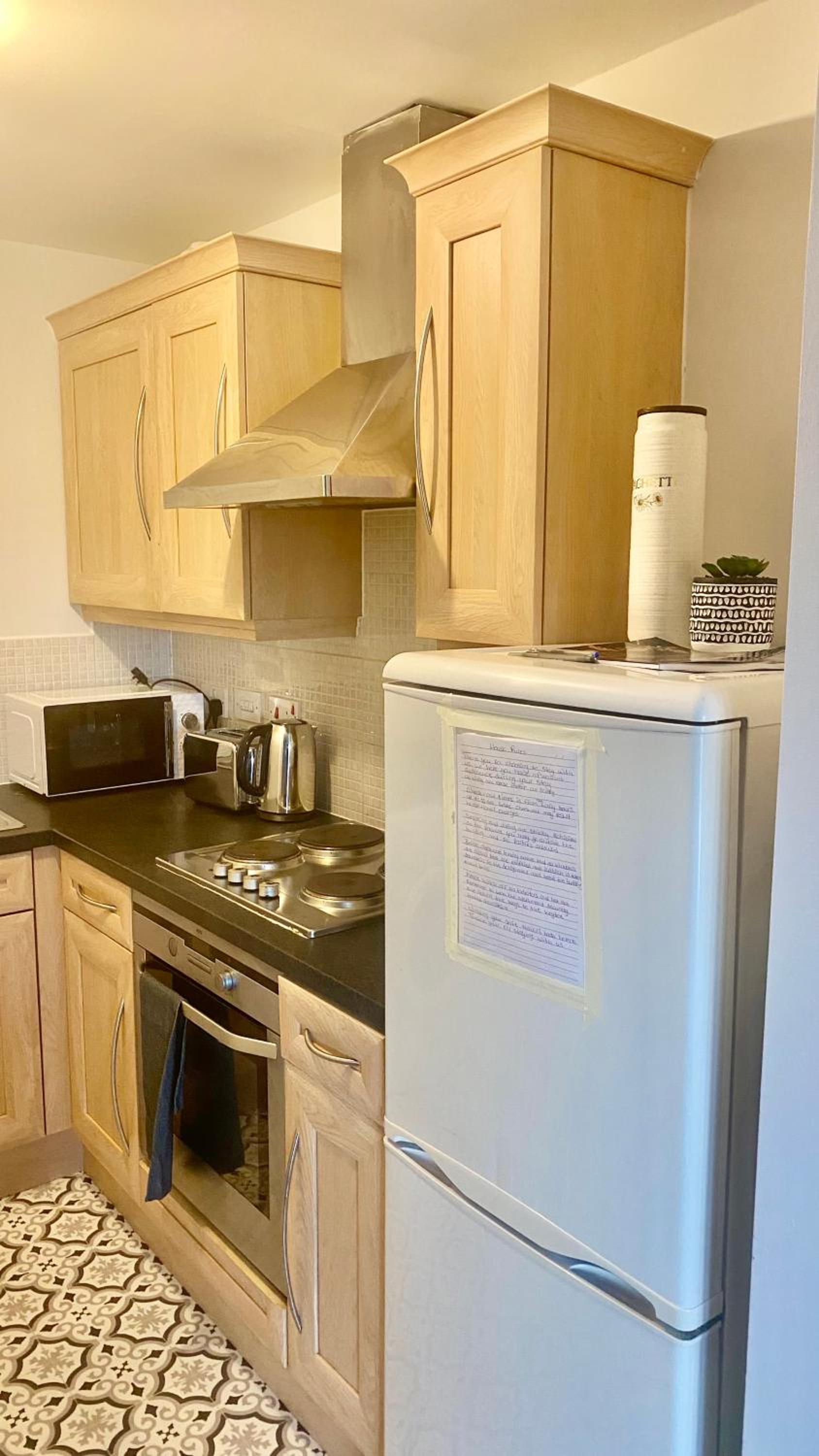 Spacious 1 Bedroom Apartment In Wigan view 2