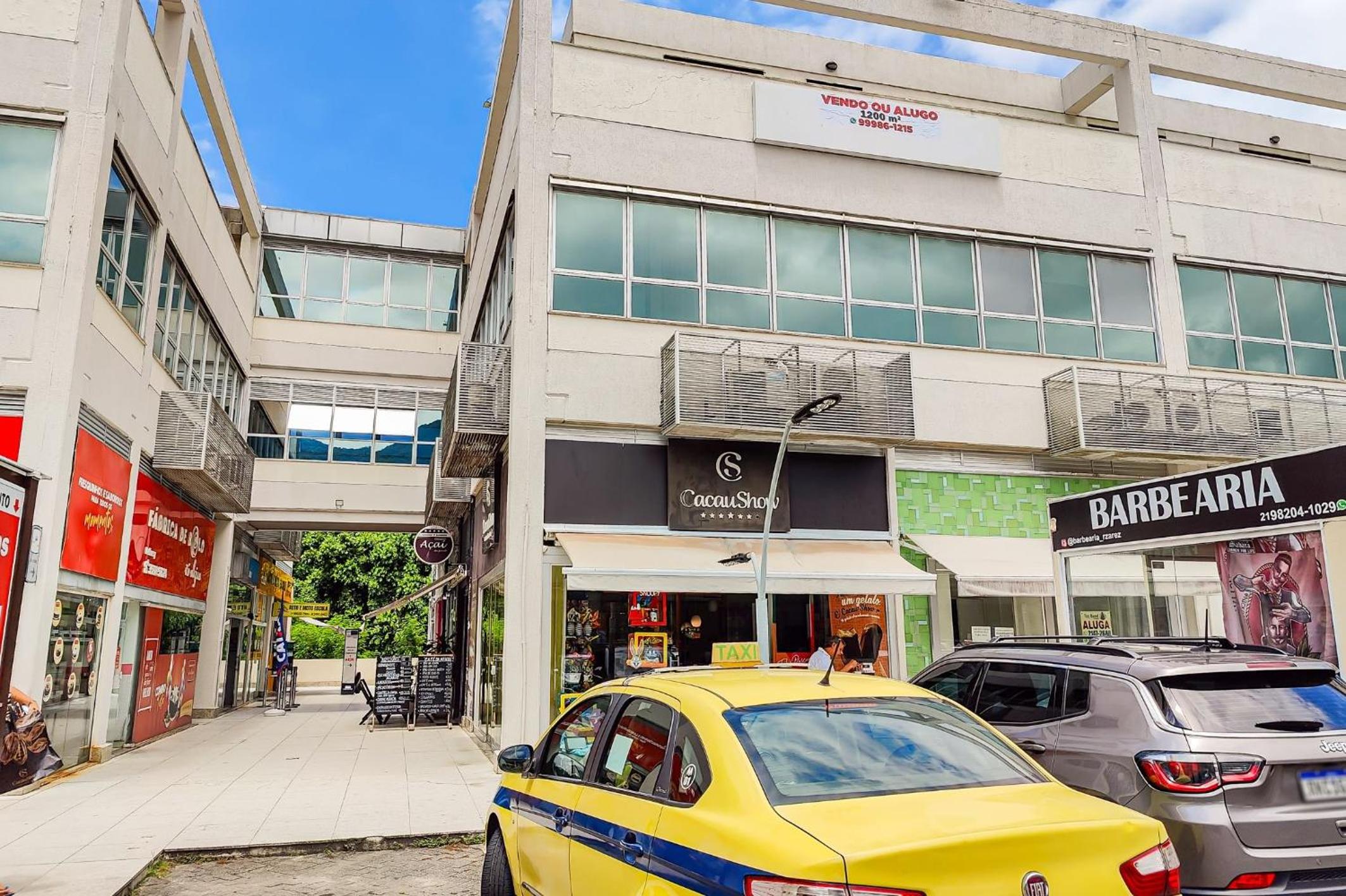 Barra: Riocentro and Pool | 4 Guests
