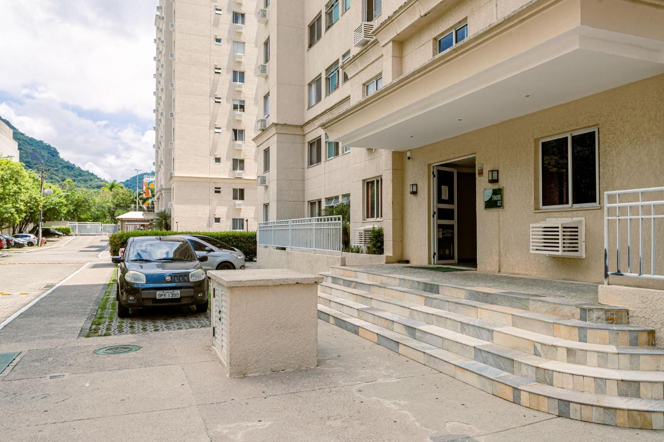 Barra: Riocentro and Pool | 4 Guests