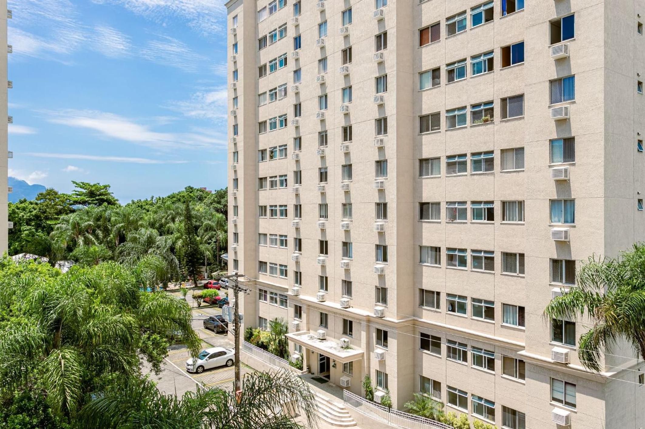 Barra: Riocentro and Pool | 4 Guests