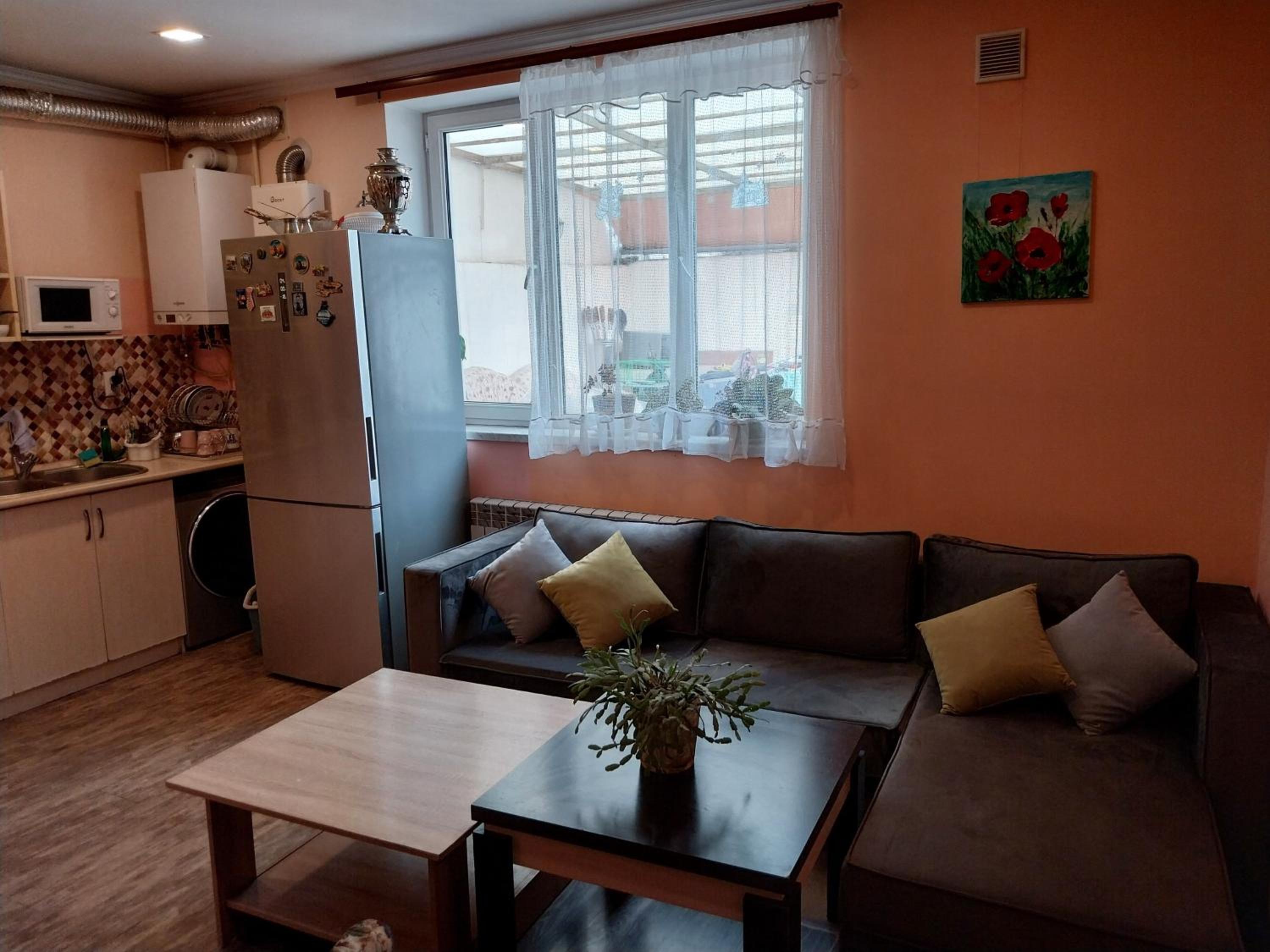 Like Home Guesthouse & Tours