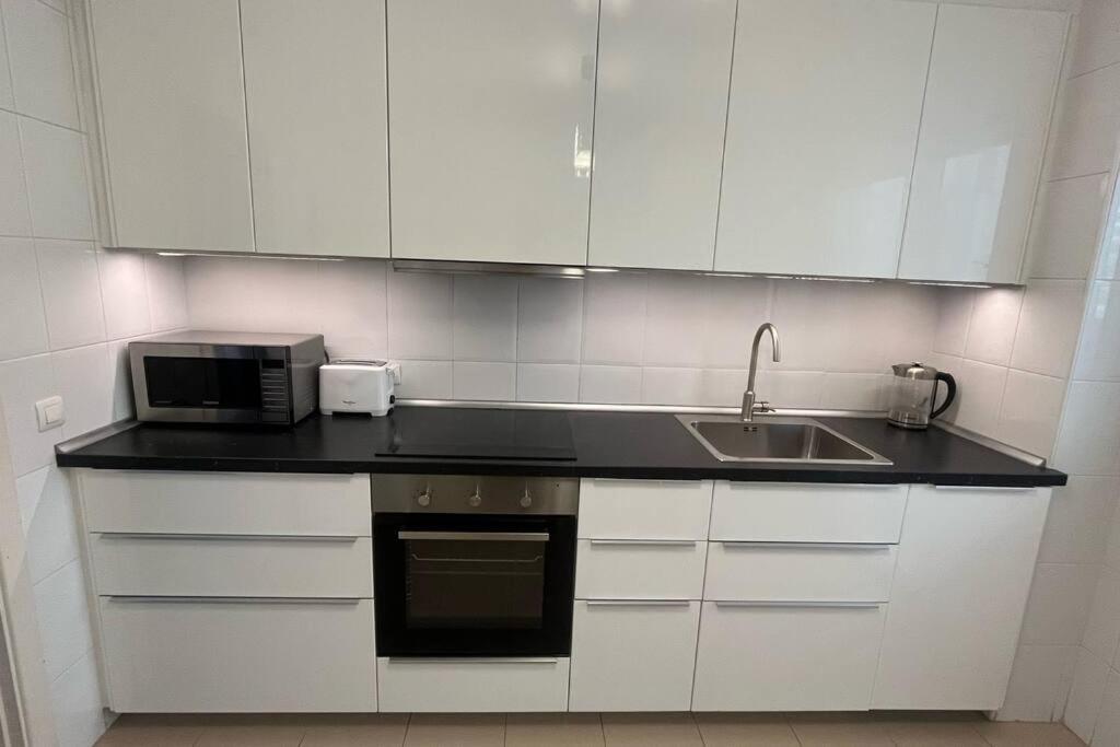 Large apartment nearby the sea