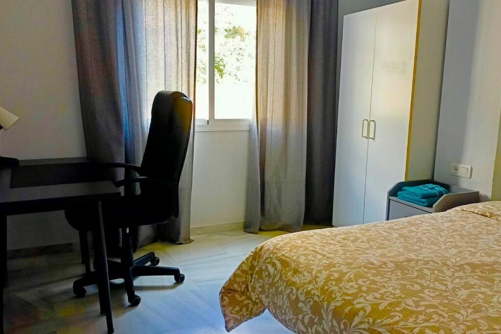 Large apartment nearby the sea