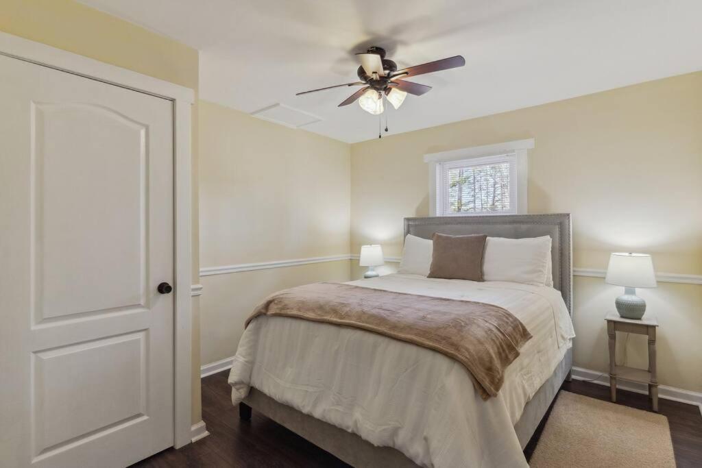 Valley Vista-Mins to SkylineDrive-Hot Tub-King, Queen Beds view 2