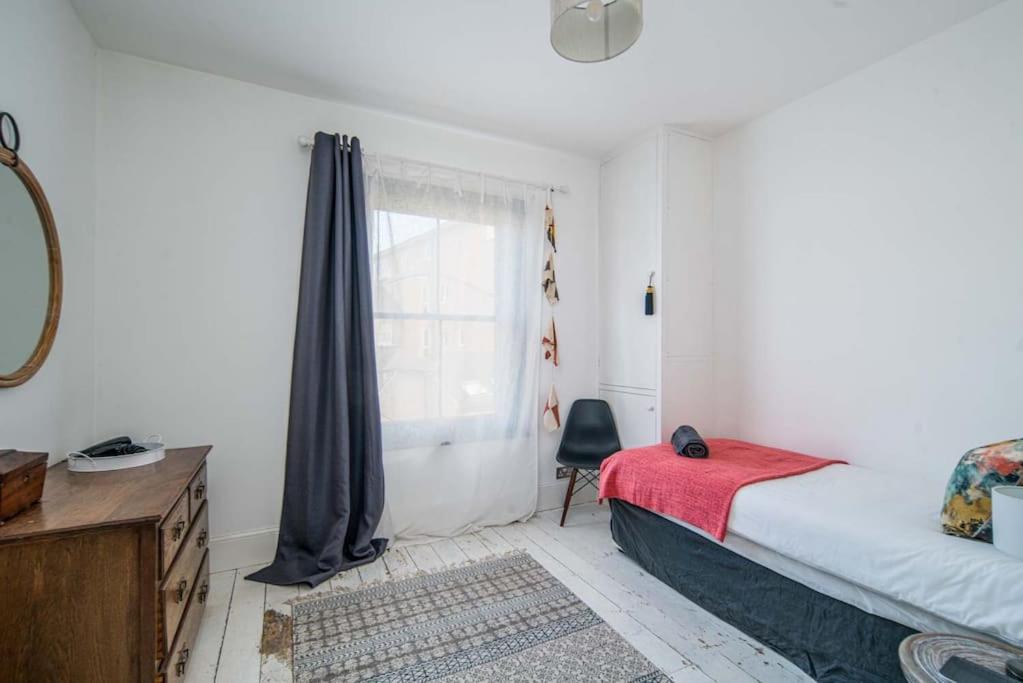 Westhill, Cowes Town House