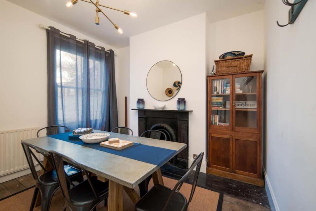 Westhill, Cowes Town House