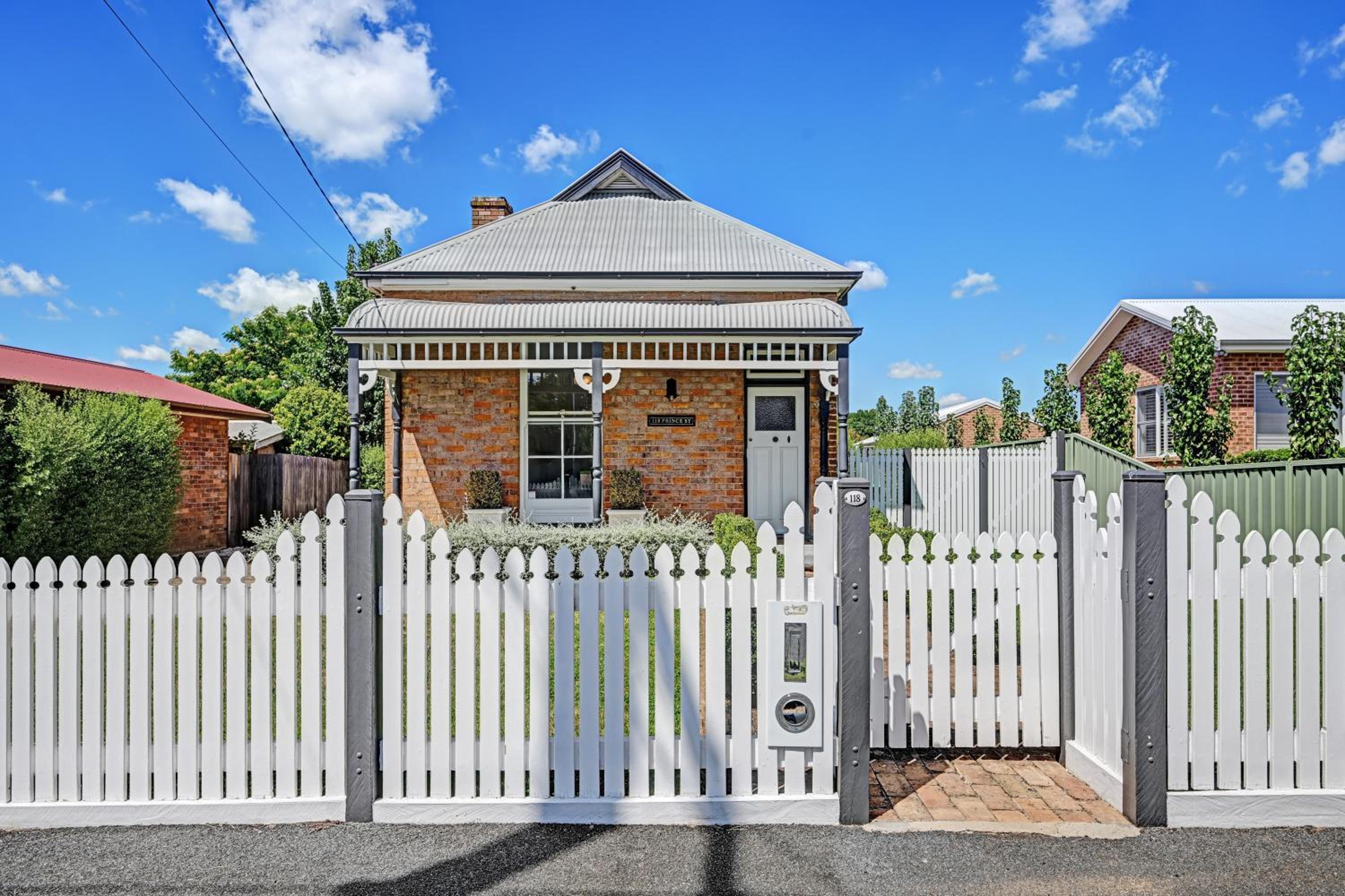 Prince Street Cottage - 1890’s Edwardian Gem