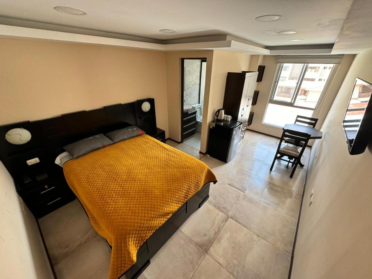 Monoambiente en Cochabamba — hotel room