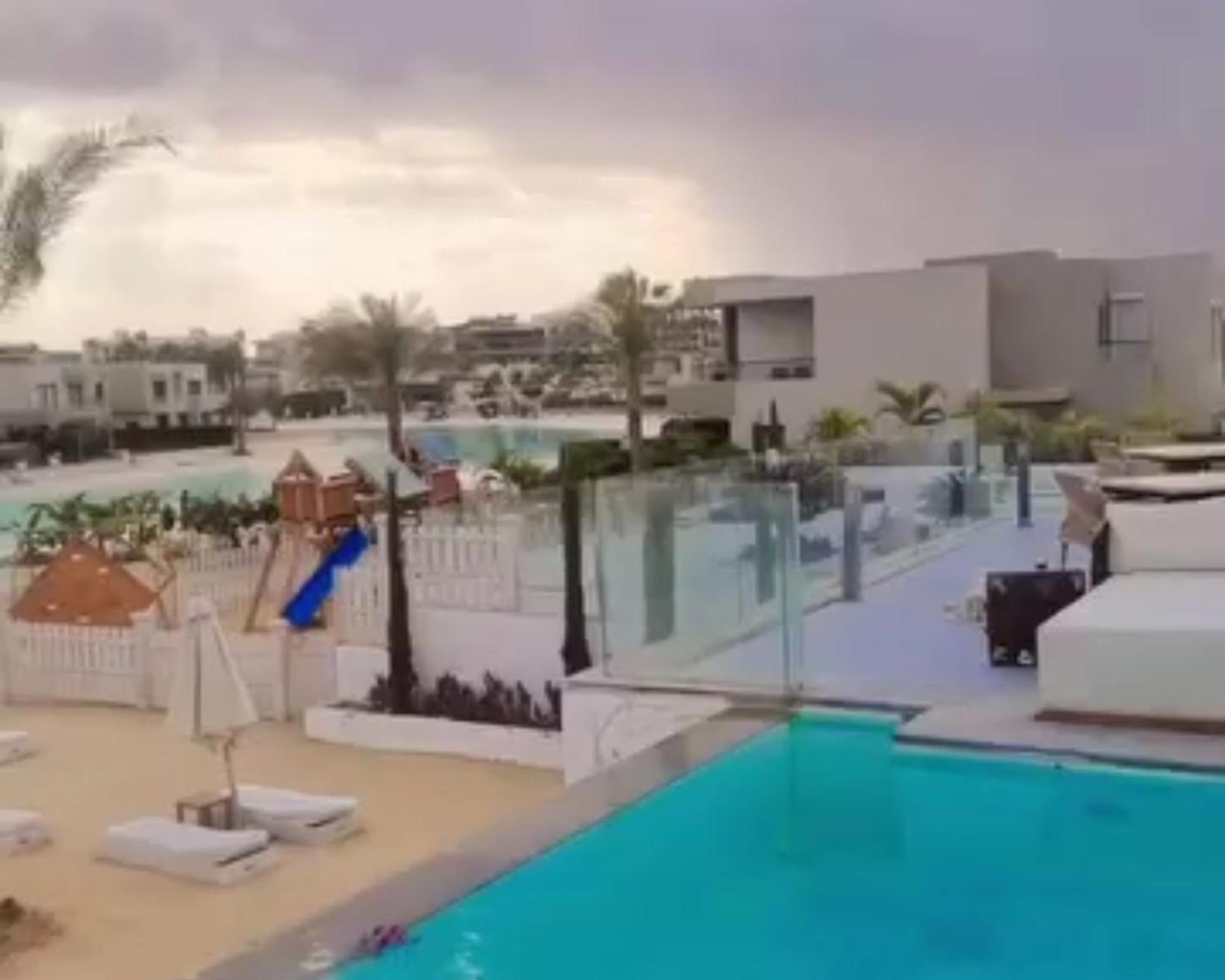 Sand Castle Villa Azha - 2 bedrooms - Next Tanoak Hotel view 4