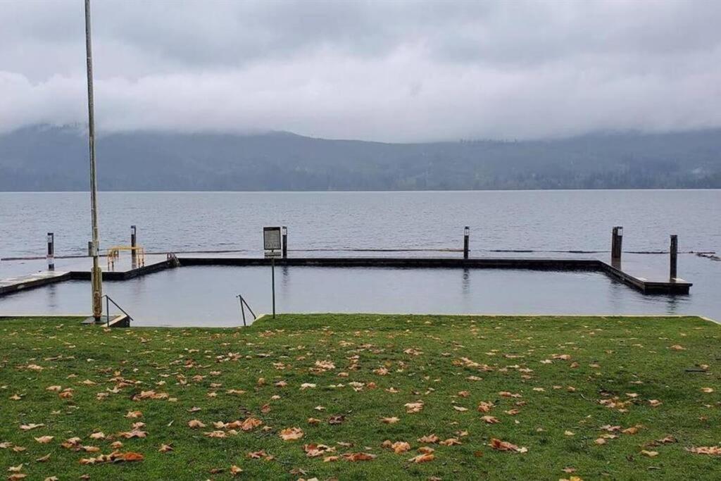 Cowichan Lake Cottages - Youbou