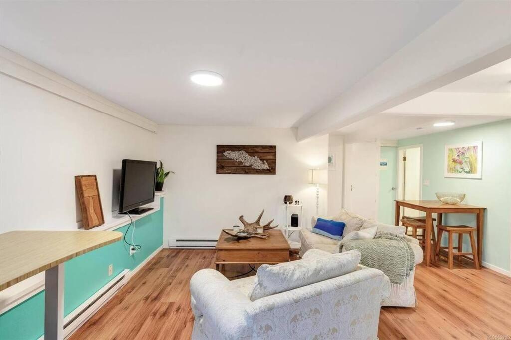 Cowichan Lake Cottages - Youbou
