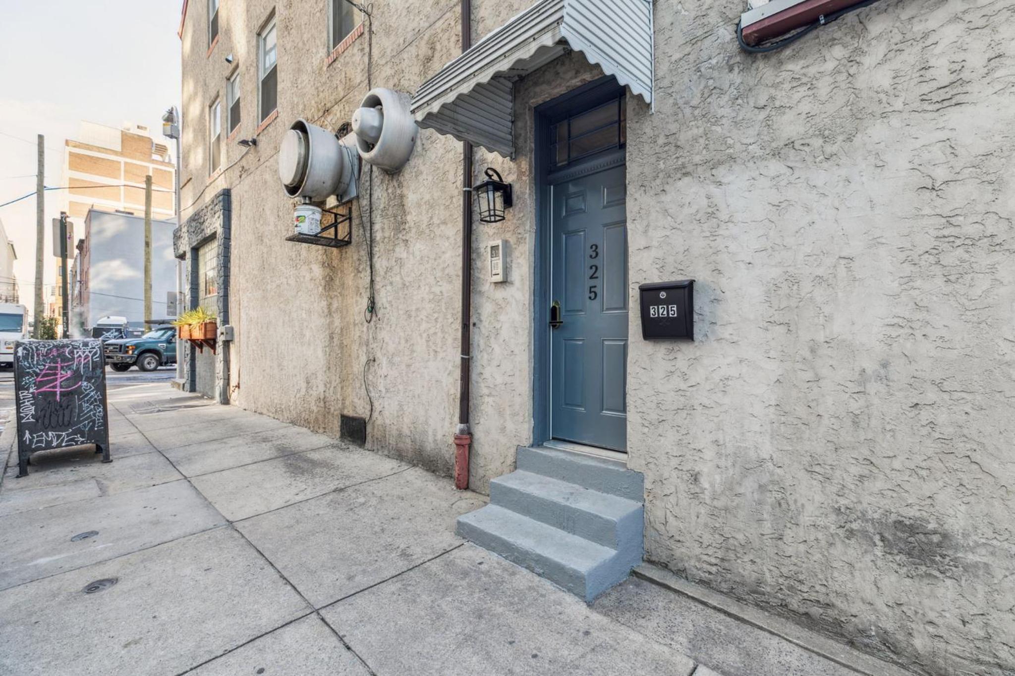 AF Stays - Philadelphia Callowhill view 3