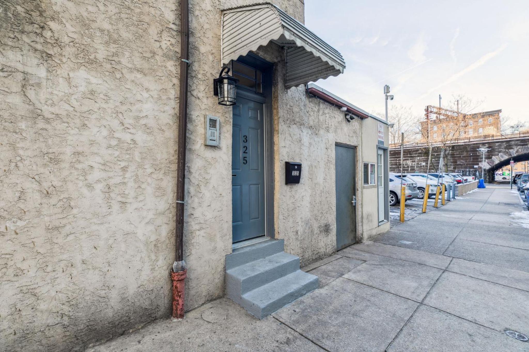 AF Stays - Philadelphia Callowhill view 2
