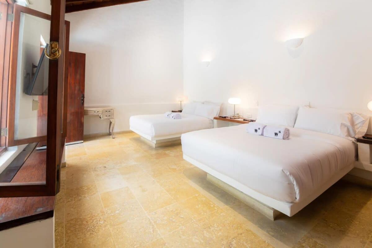 Vibrant House 5BR with Pool in Cartagena