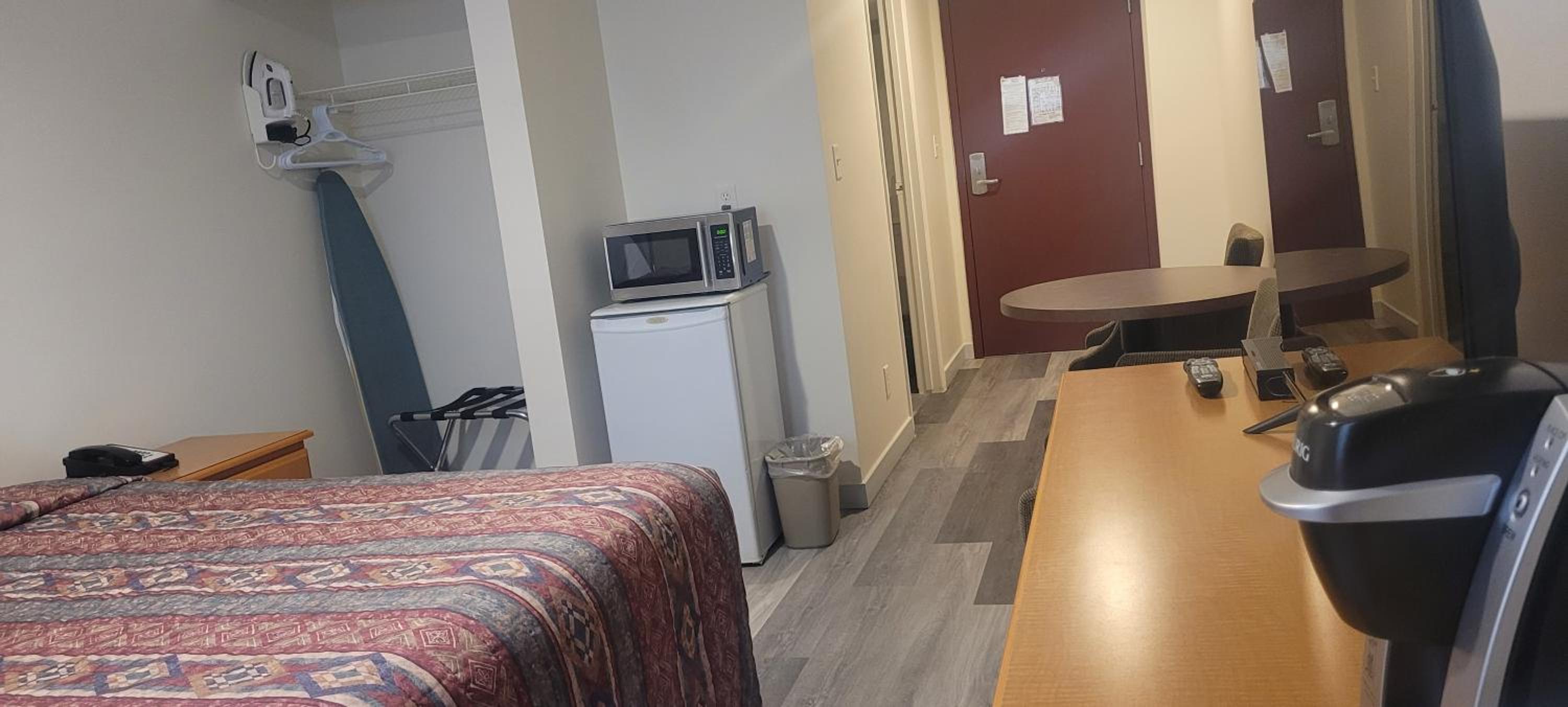 Fort Mcmurray Vacations - Ace Inn - Property Image 11