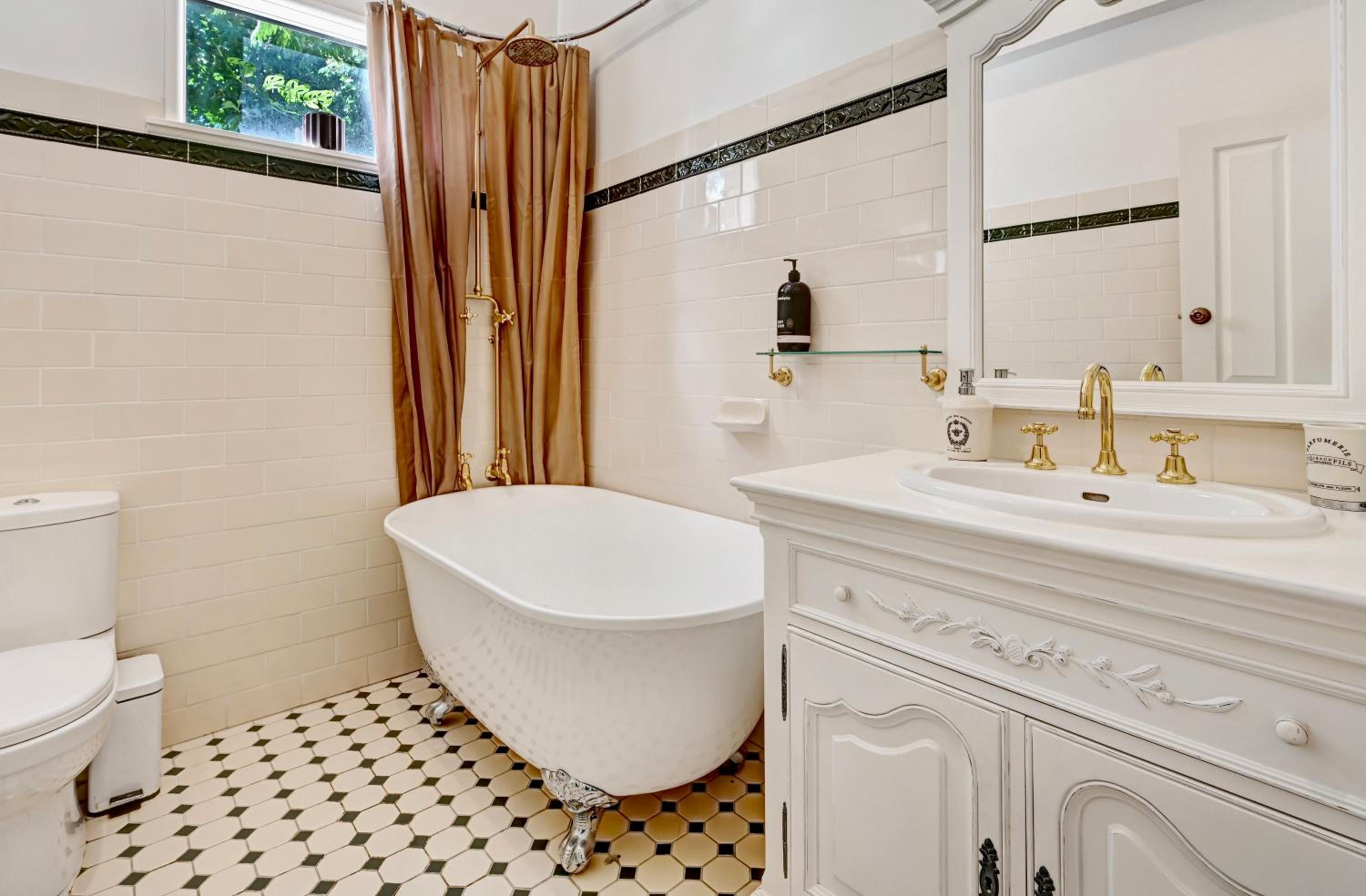 Prince Street Cottage - 1890’s Edwardian Gem