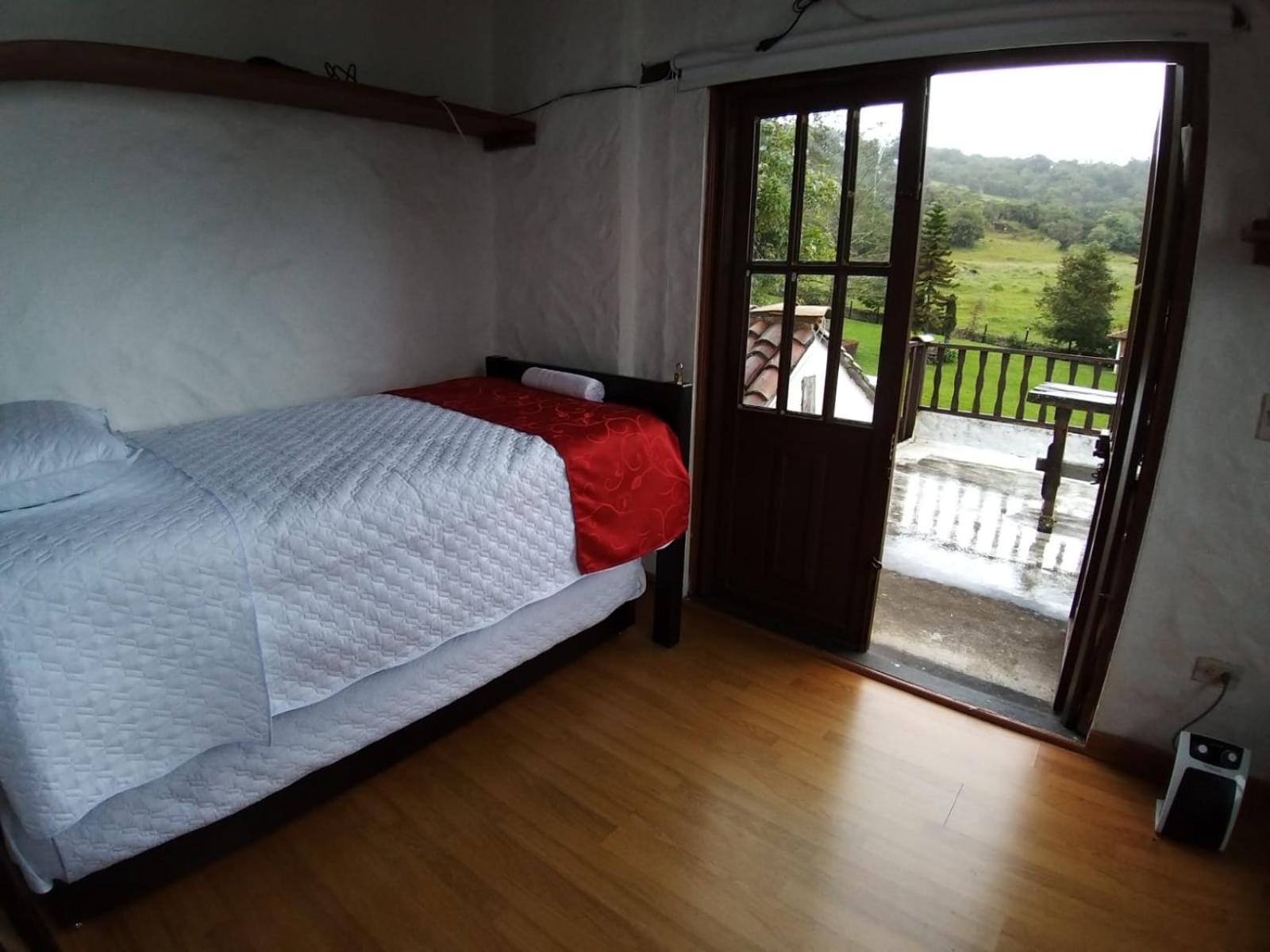 Hostal Finca Huatabampo
