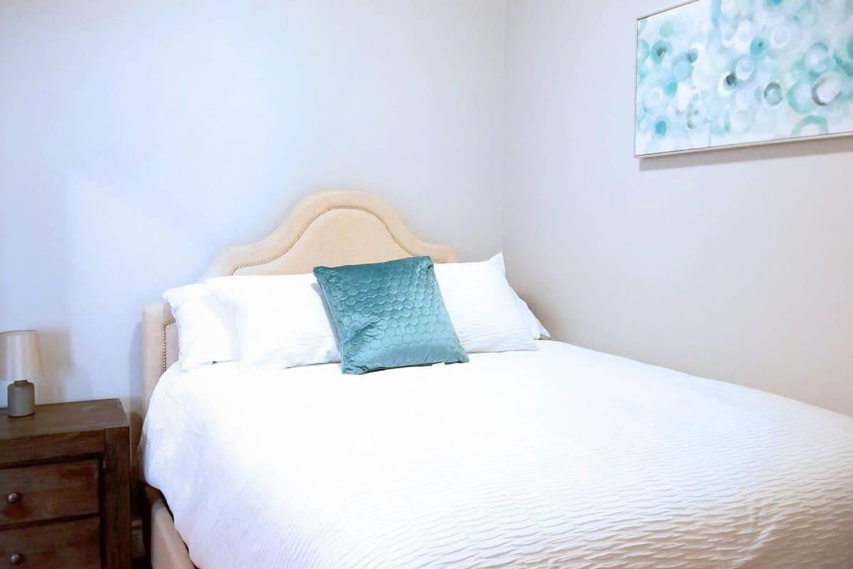 Pristine Harbour View Towers Exec Suite Coffee Parking