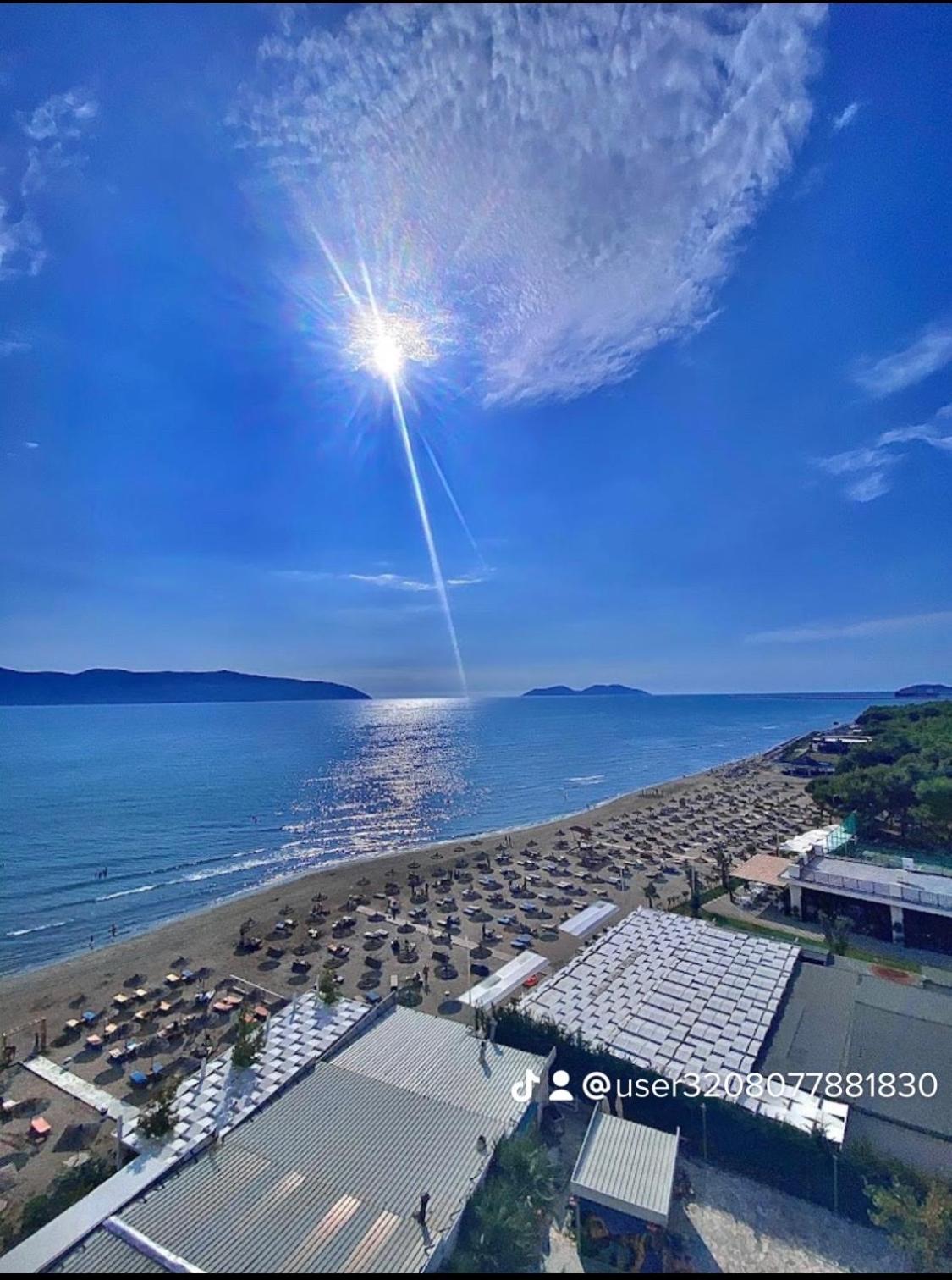 Hotel Oasis Residence - Image 1