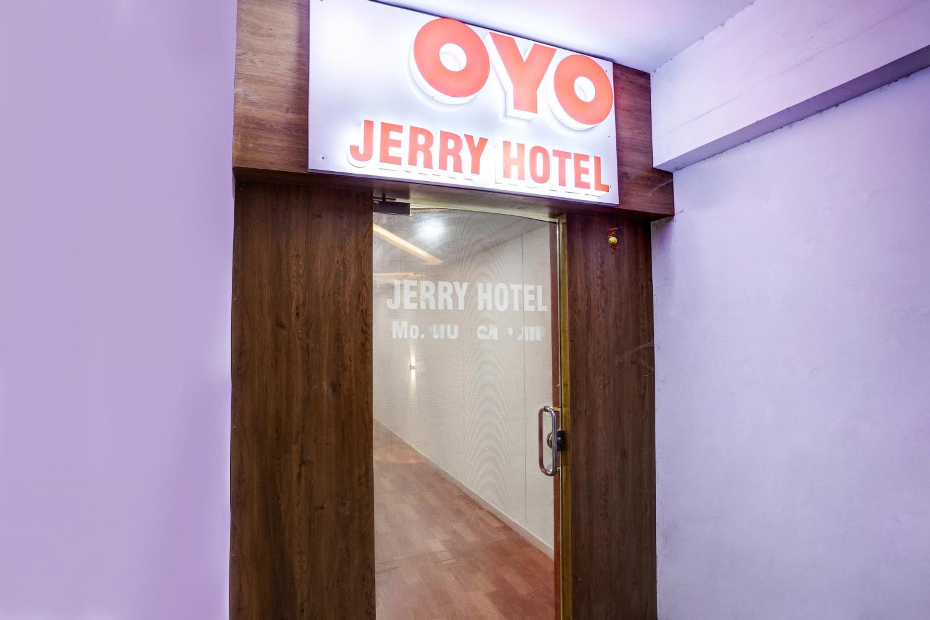 Hotel O Jerry