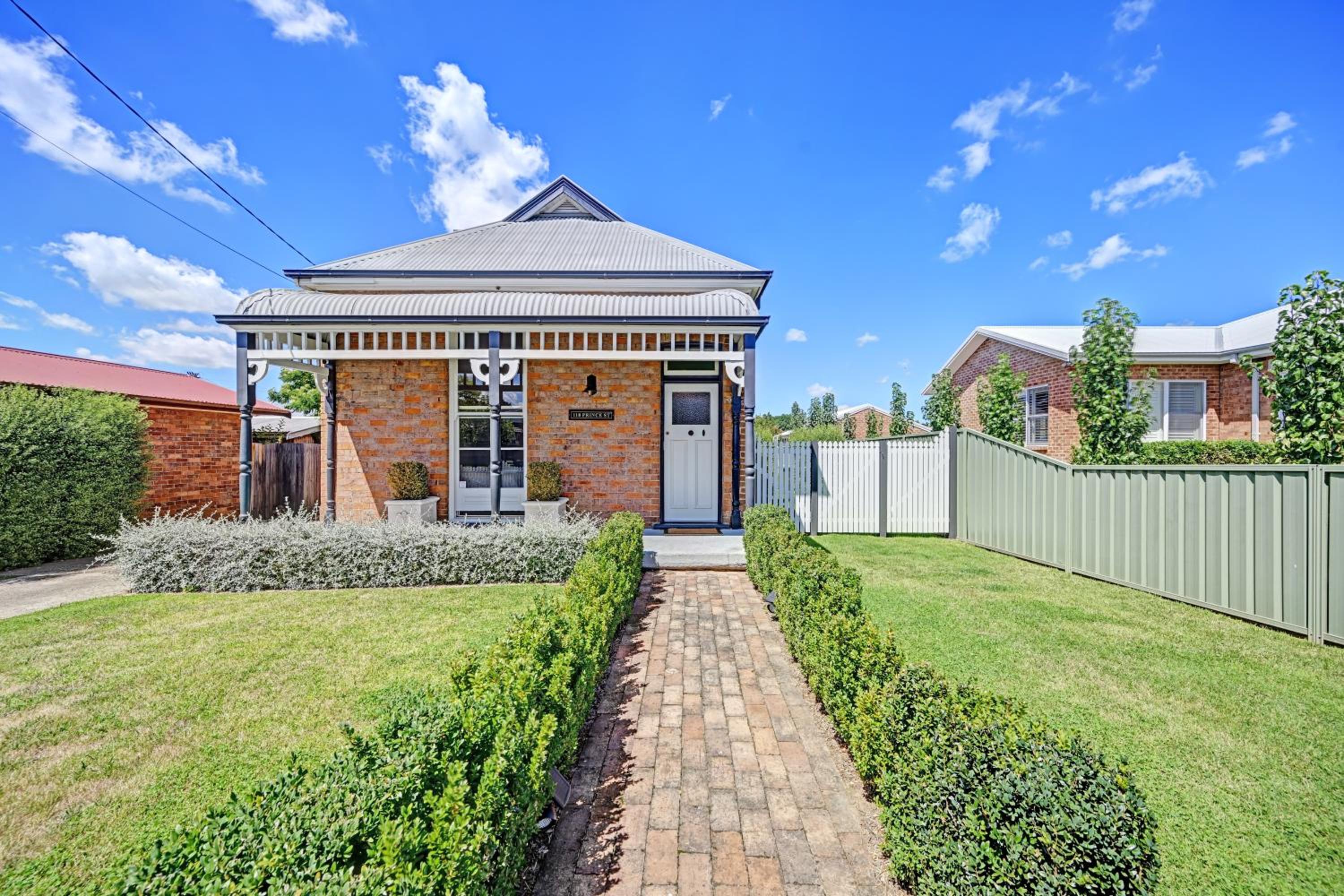 Prince Street Cottage - 1890’s Edwardian Gem