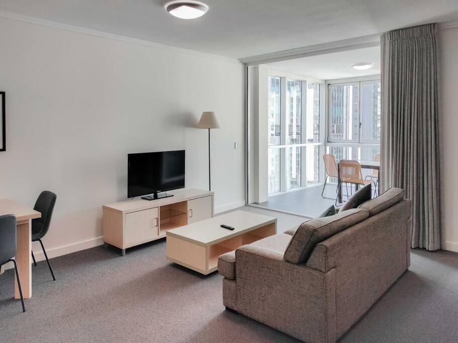 Amazing 1B1B Apt w/Pool, Gym, Sauna