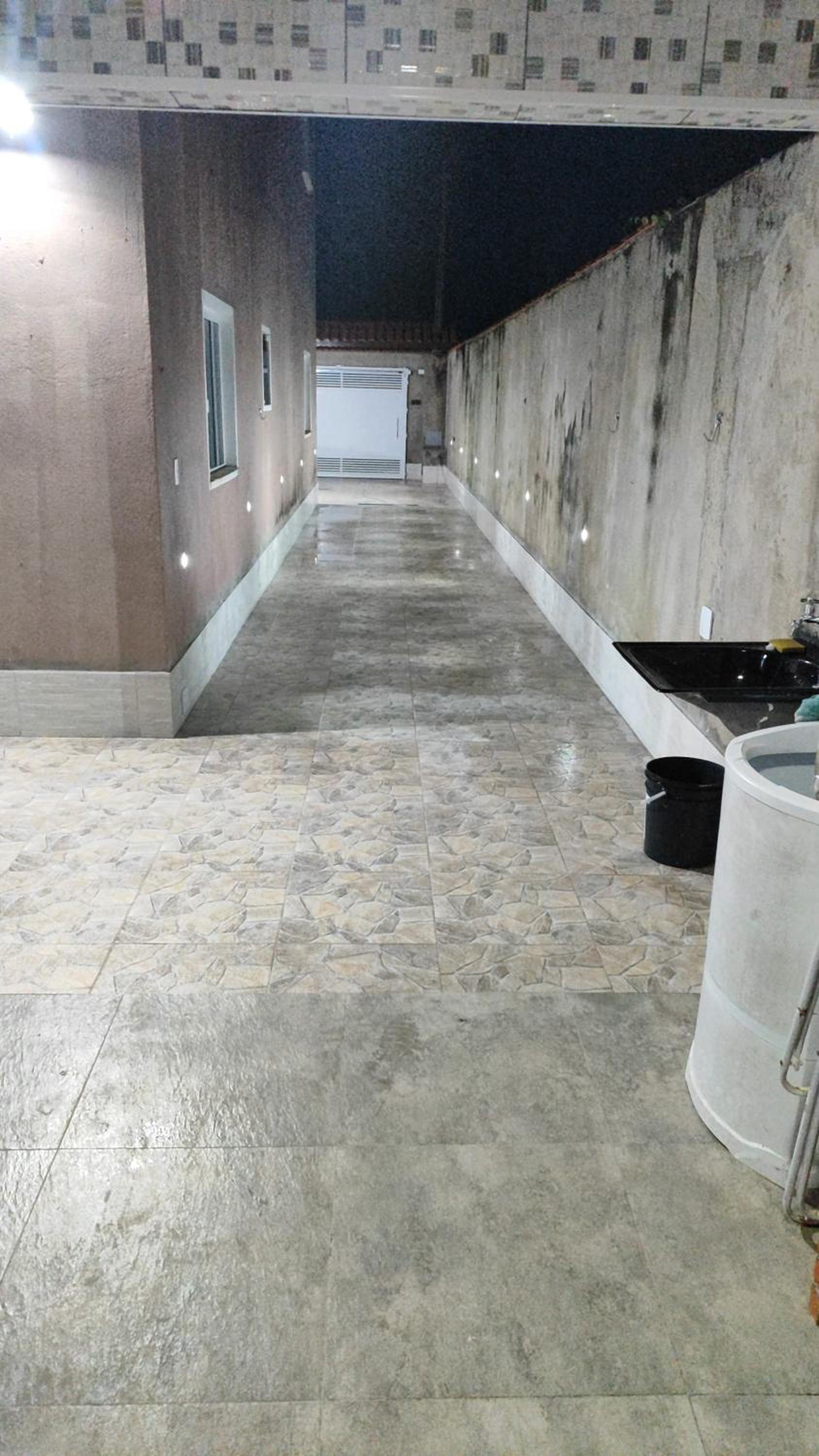 Casa com piscina na praia.