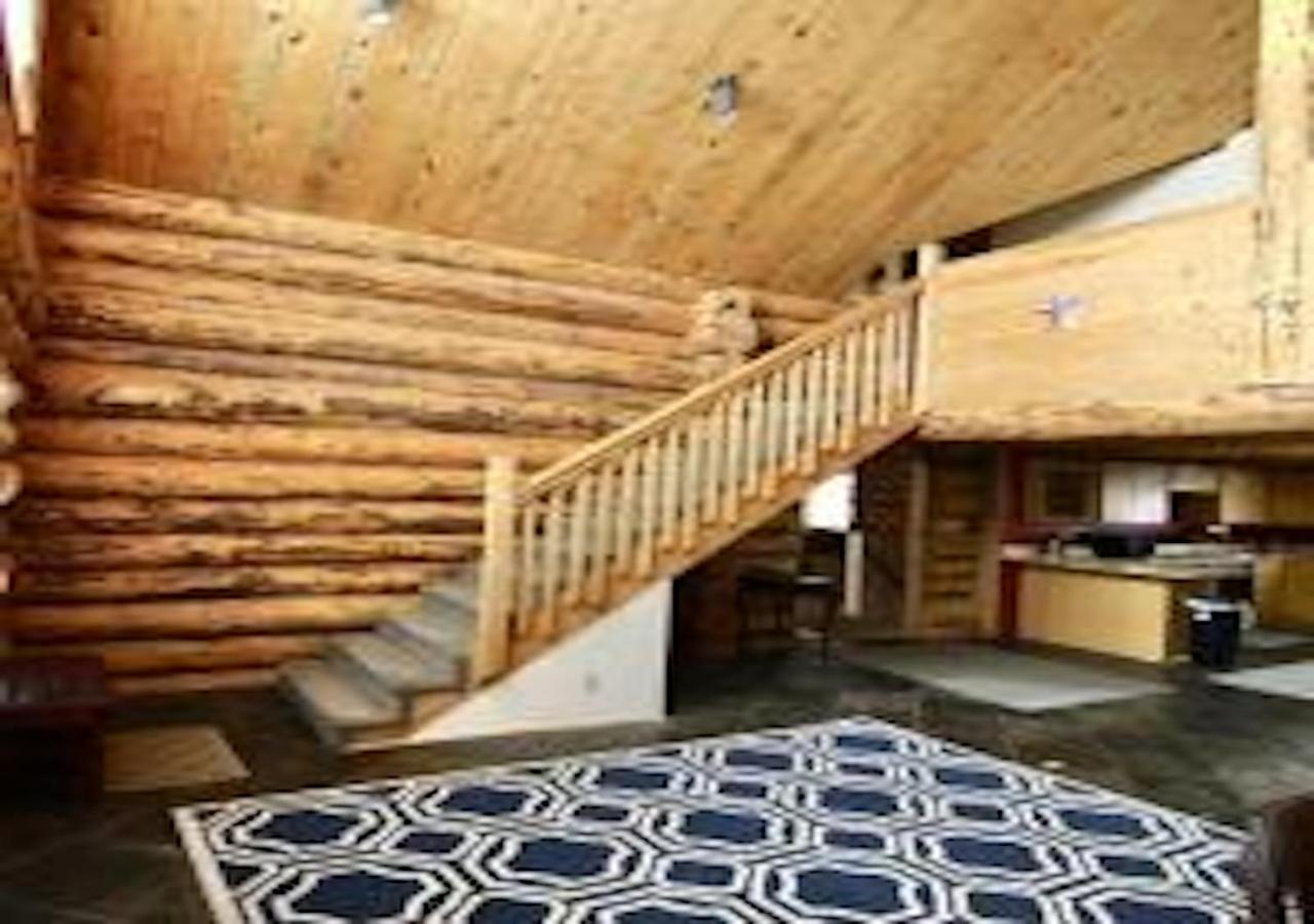 Log Haven in Blanding view 4