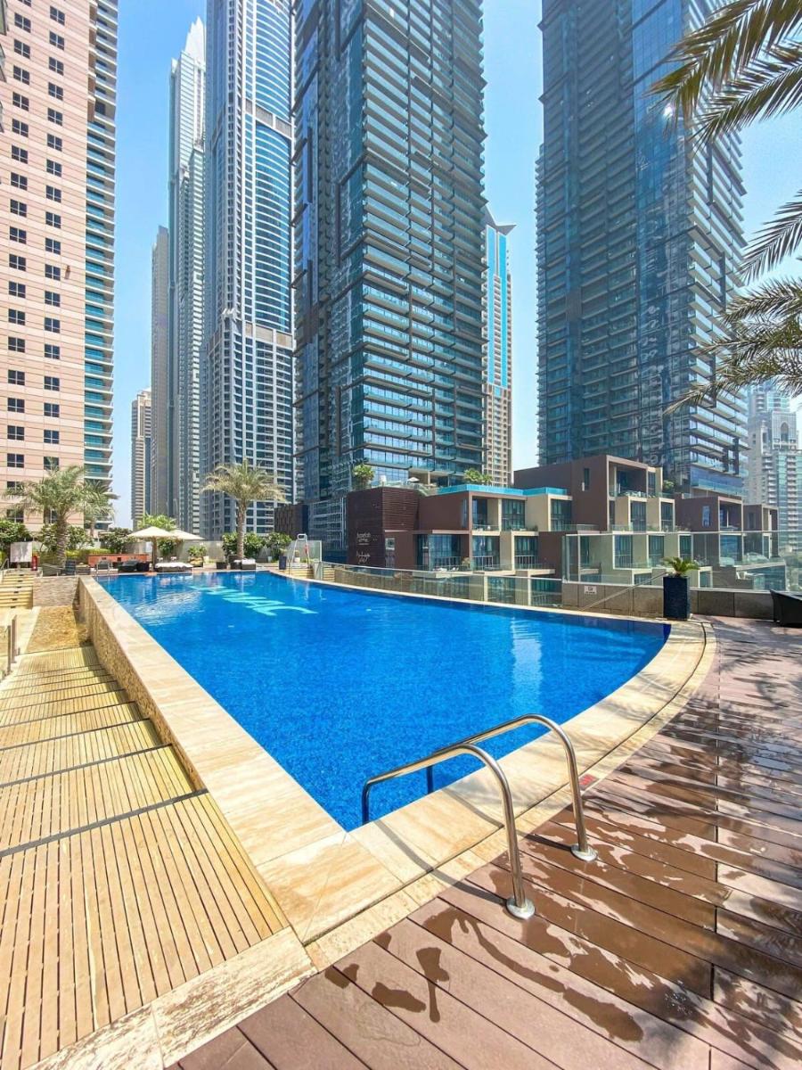 Silkhaus Dubai Marina modern tower 1BDR on high floor