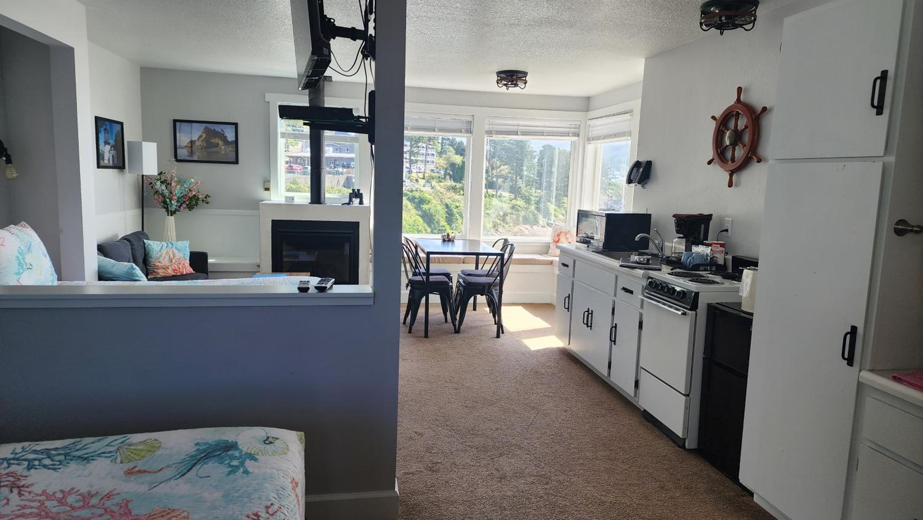Inn at Arch Rock