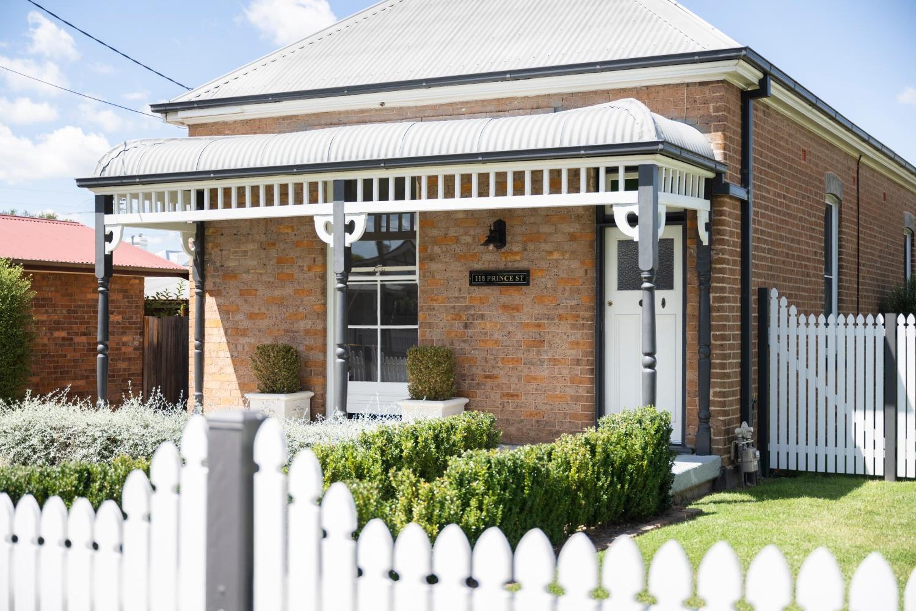 Prince Street Cottage - 1890’s Edwardian Gem