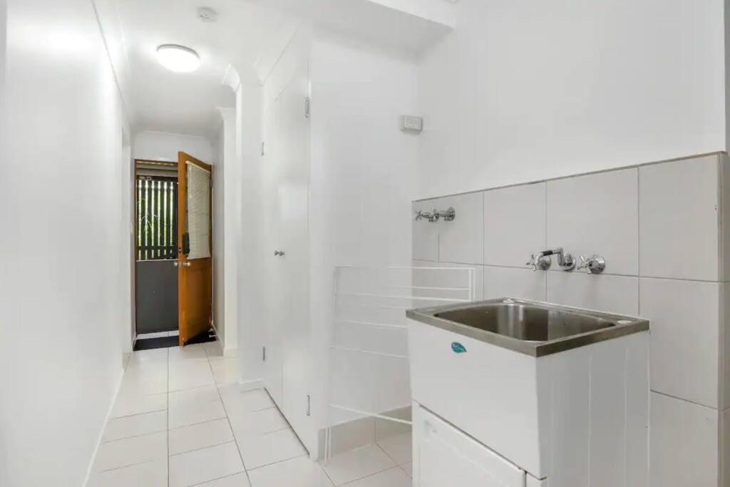 Brisbane Vacations - Close to Suncorp Stadium: 1 bed and parking! - Property Image 11