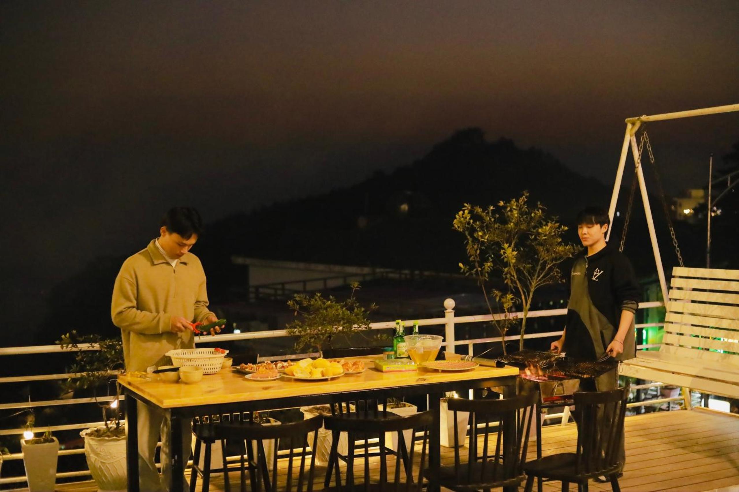 dining