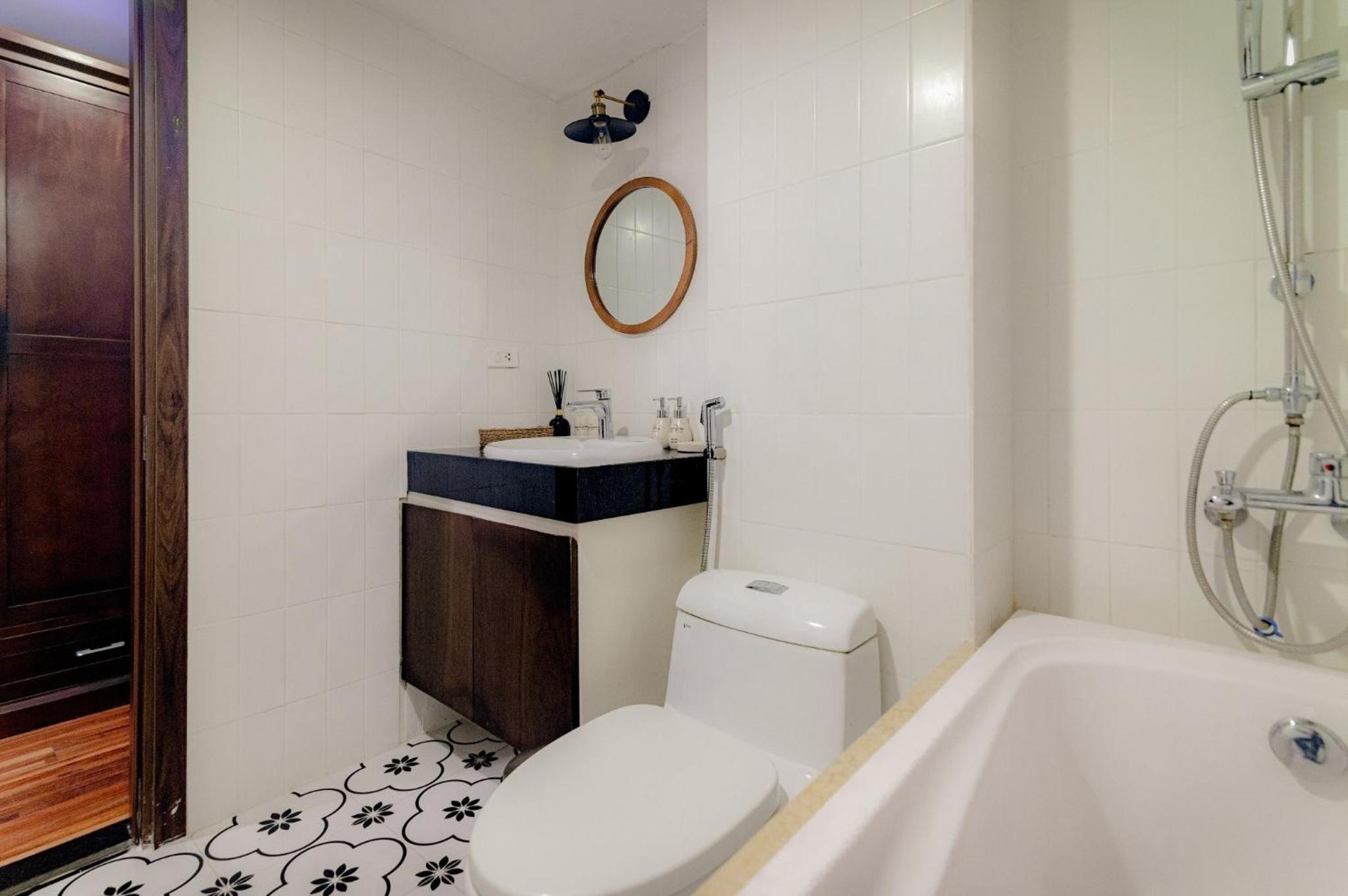 Luxe Paradise Hotel 22 Nam Ngu street