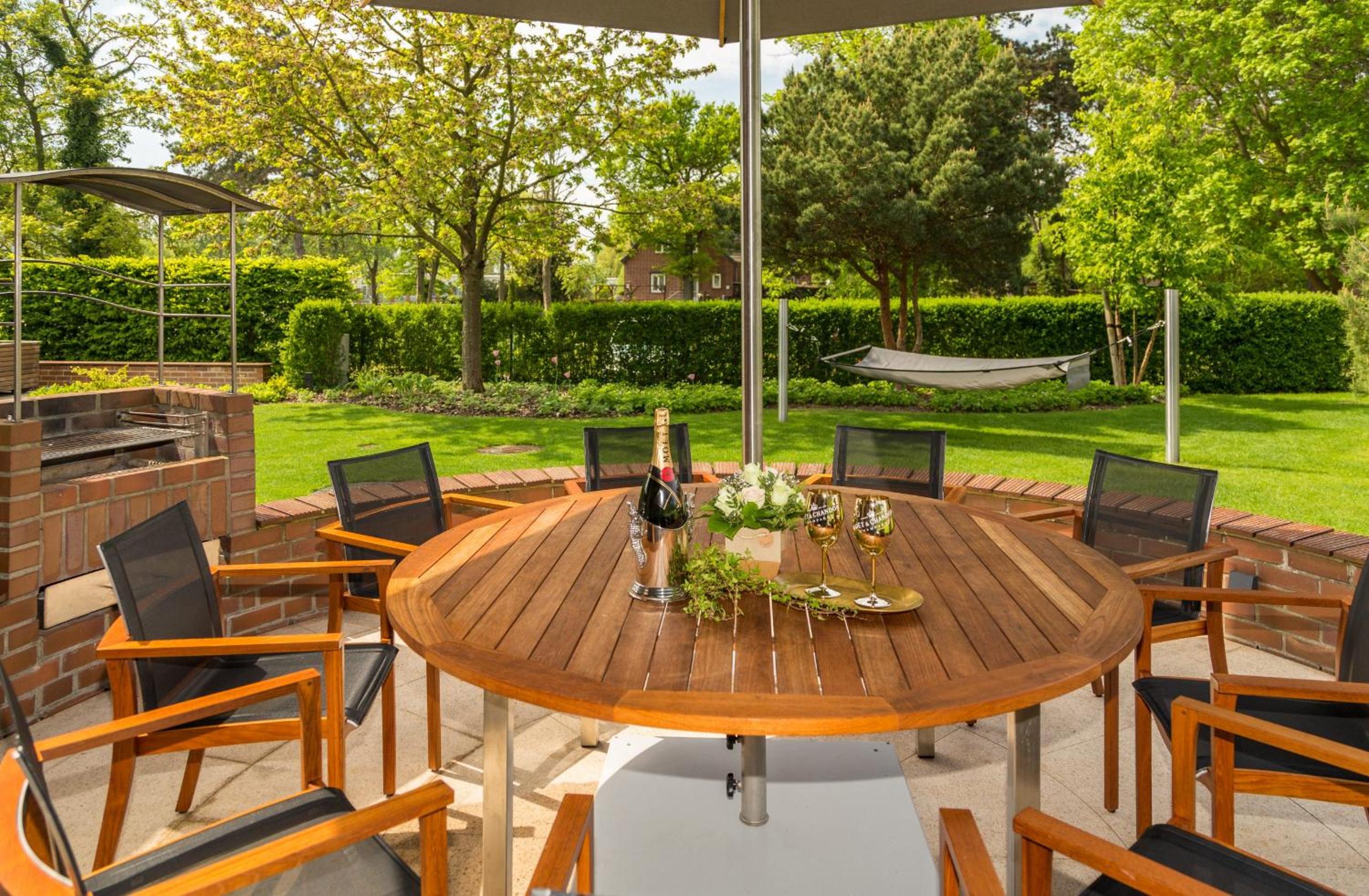 Villa Schmidt Apartments - Strandhaus direkt am Meer mit Sauna, Sport und Dünengarten - Deluxe