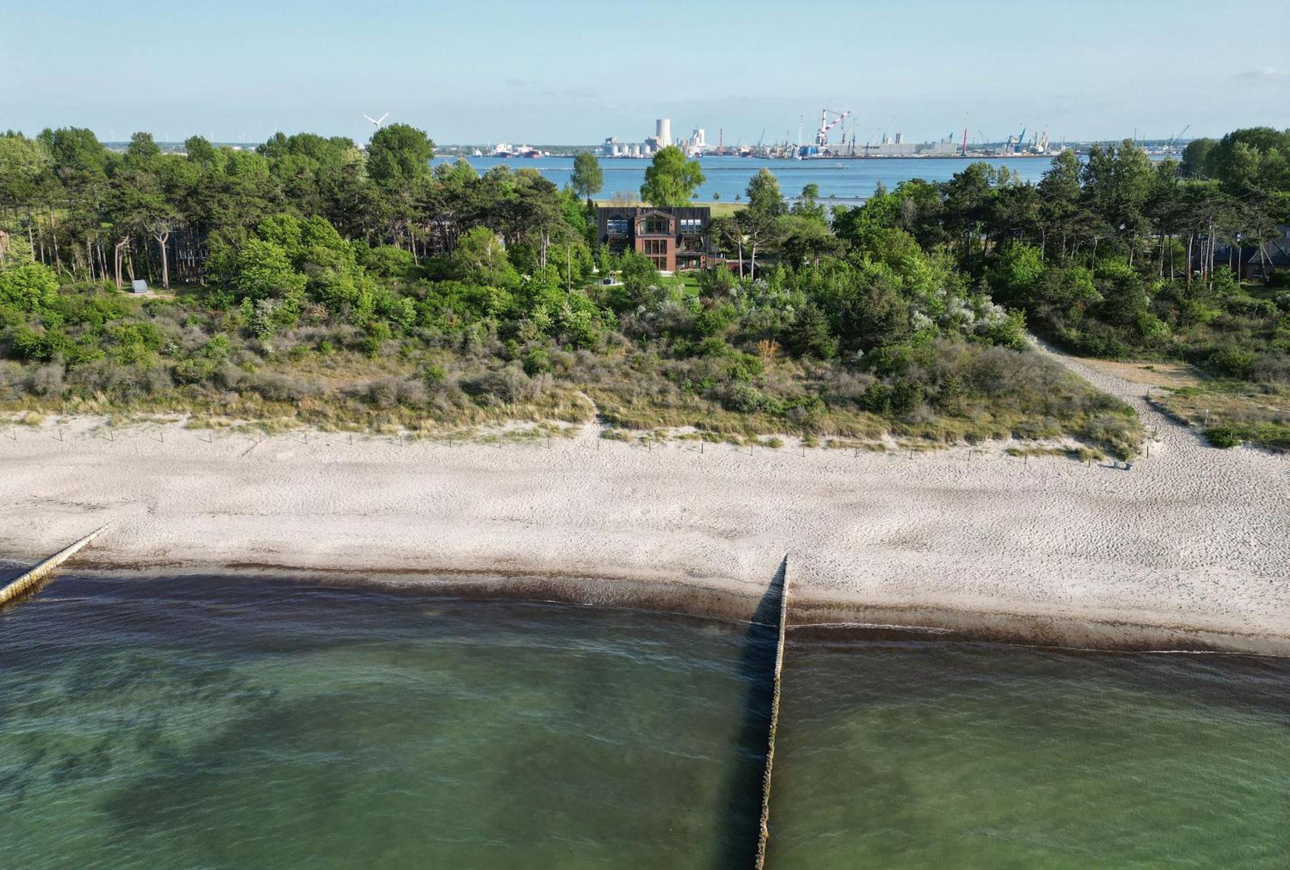 Villa Schmidt Apartments - Strandhaus direkt am Meer mit Sauna, Sport und Dünengarten - Deluxe