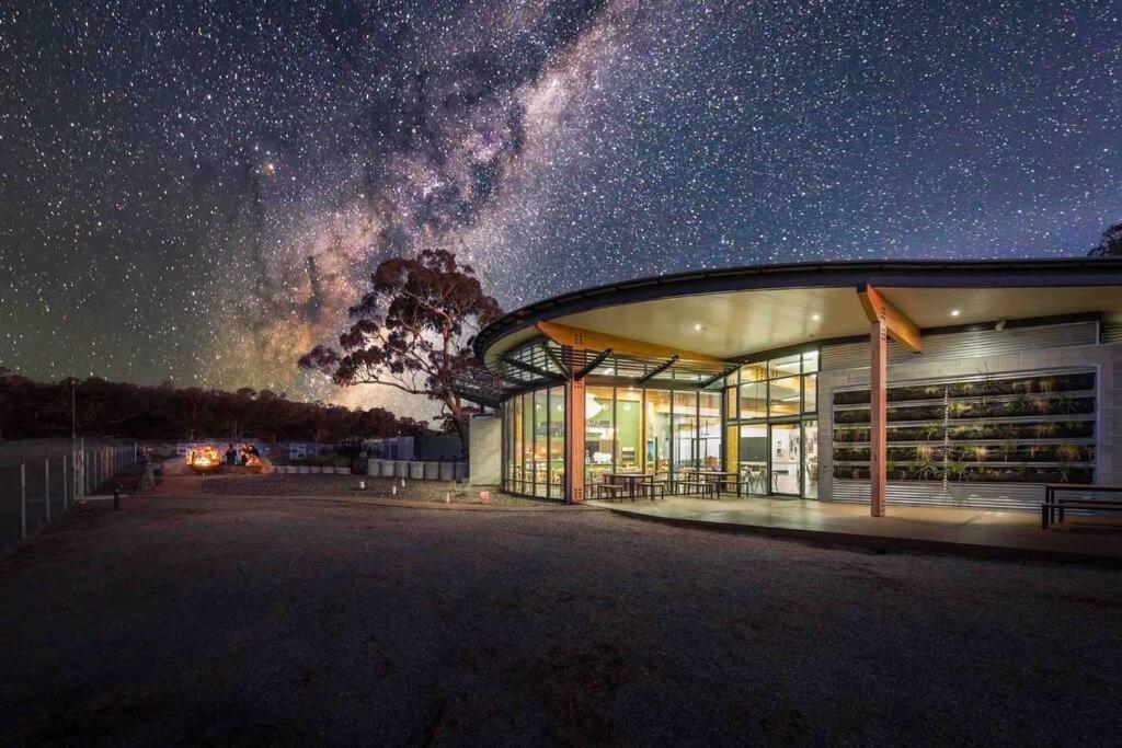 Spacious Urban Oasis in Throsby Canberra