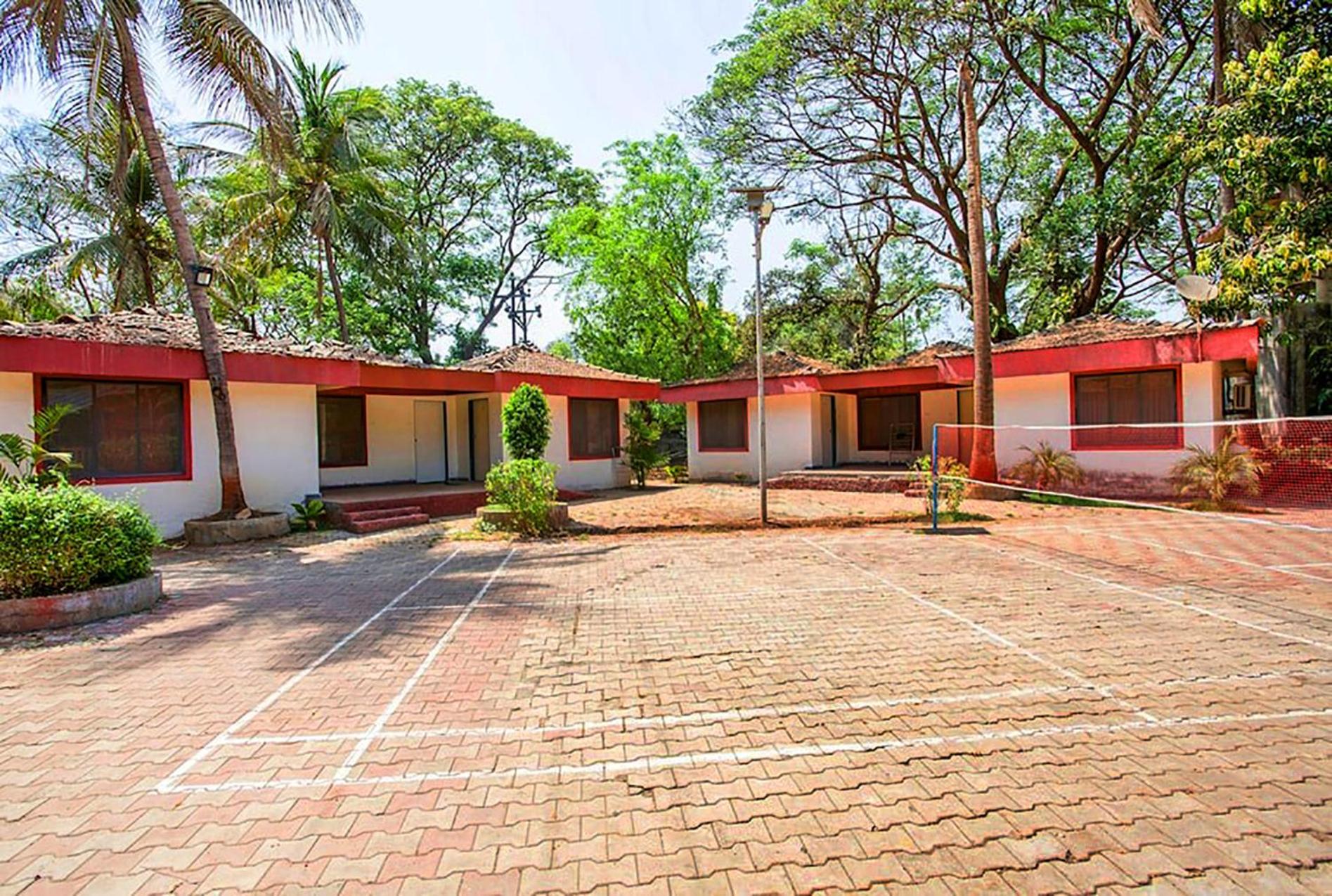 Srushti Farms Resort