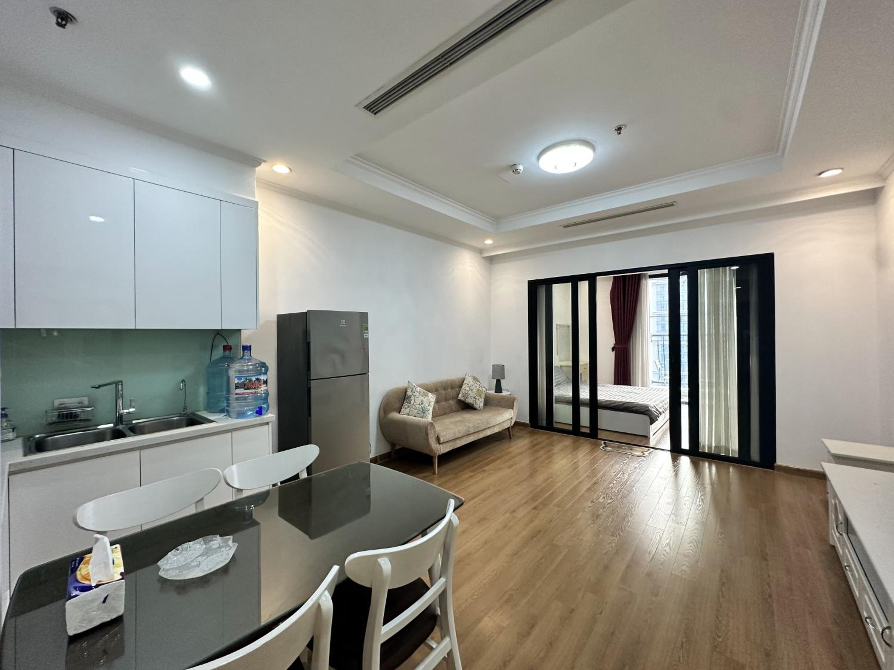 BEU Home Vincom Royal City