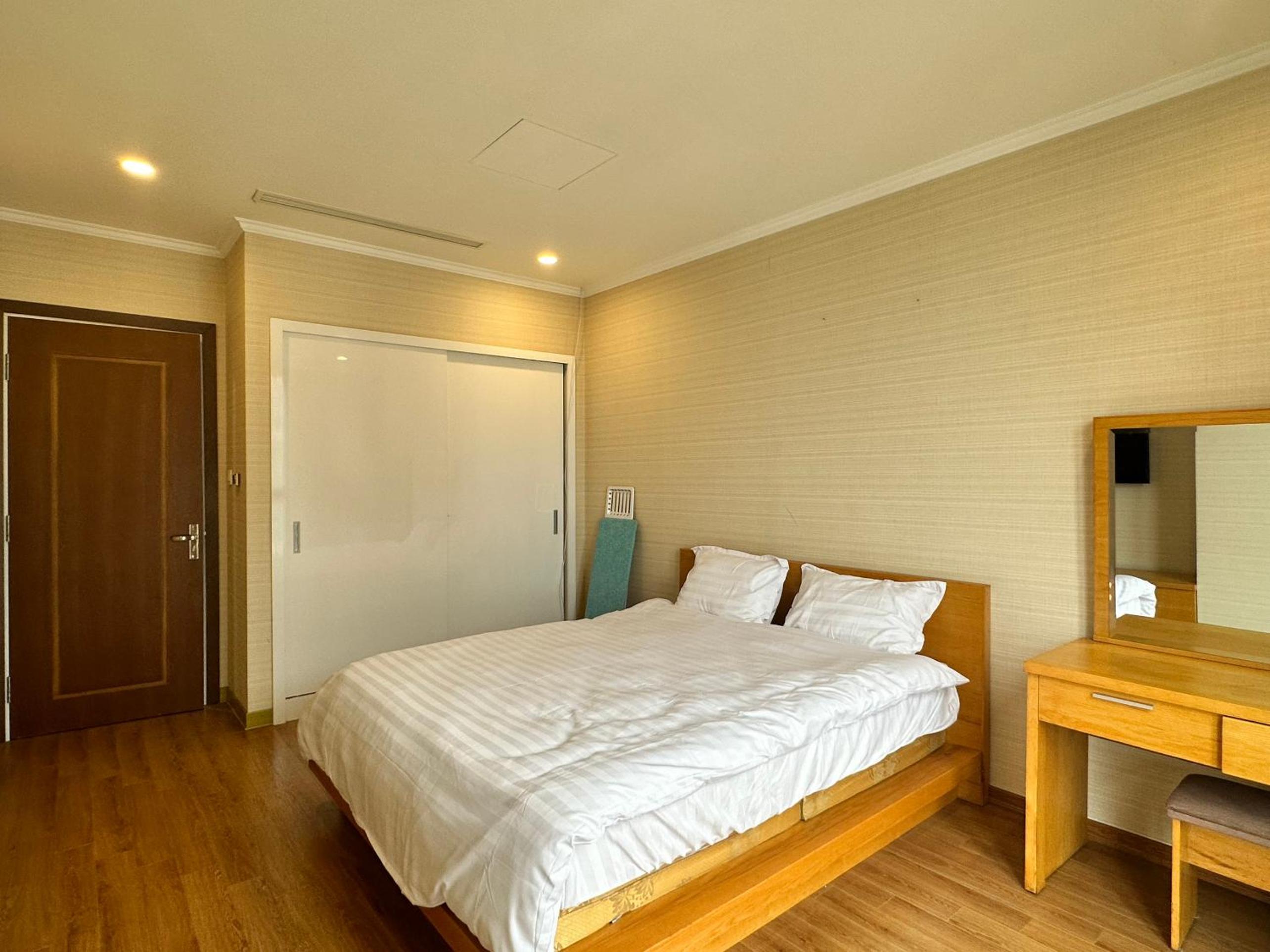 BEU Home Vincom Royal City